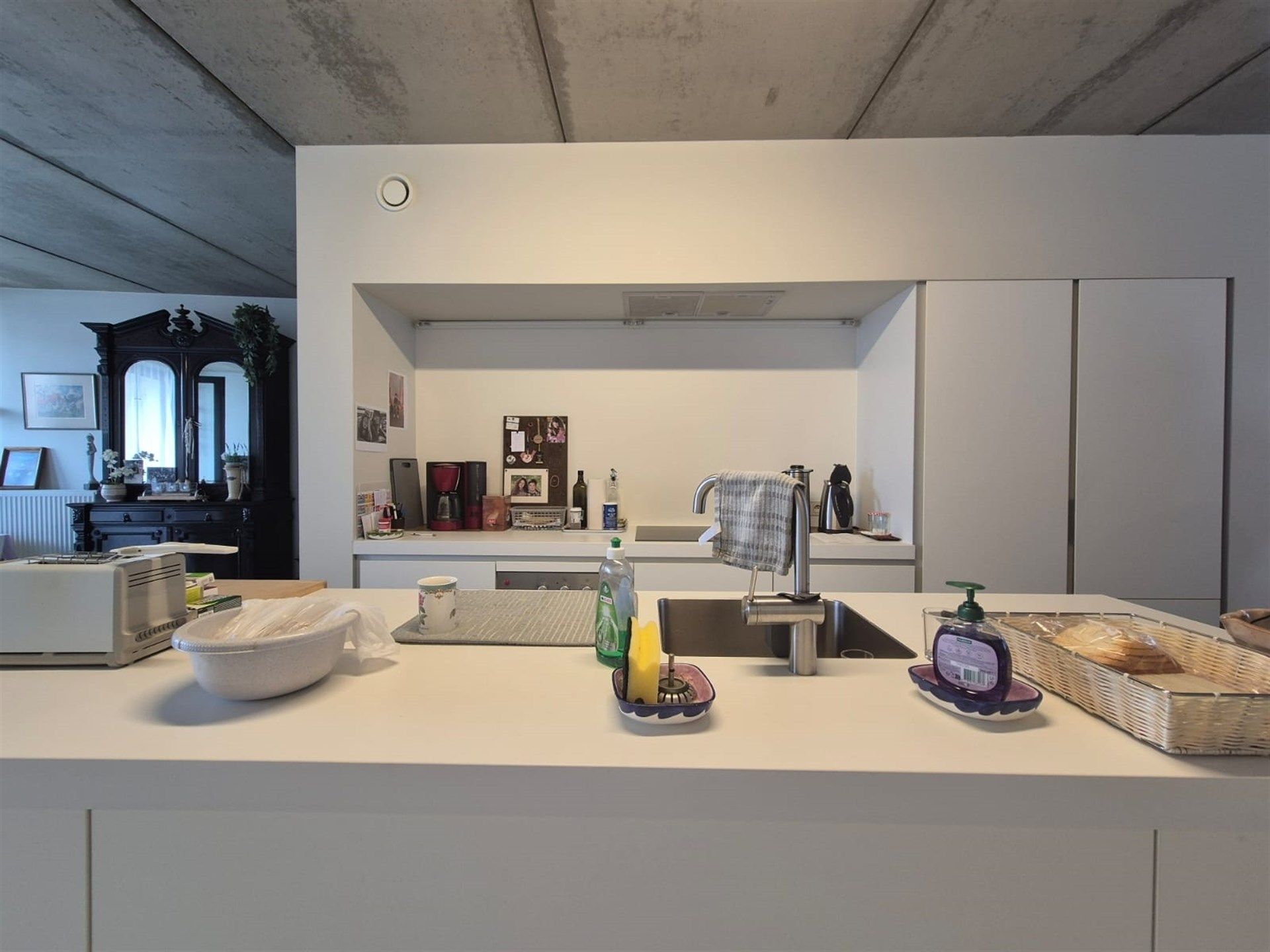 Modern exclusief appartement met terras en autostaanplaats. foto 8