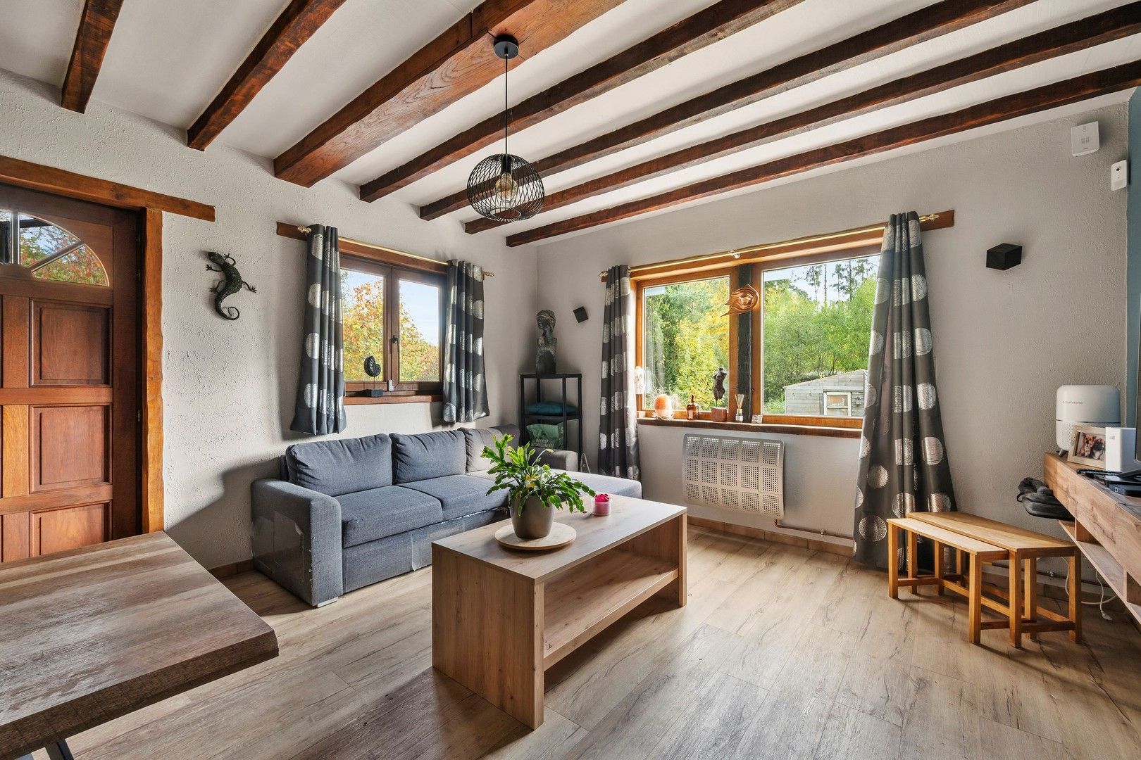 Gezellige chalet met 3 kamers in het vakantiedomein "Le Caillou d'Eau" te Pétigny Couvin met zicht op het riviertje l'Eau Noire - Chalet confortable de 3 chambres dans le domaine de vacances « Le Caillou d'Eau » à Pétigny Couvin avec vue sur la rivière l'Eau Noire foto 18