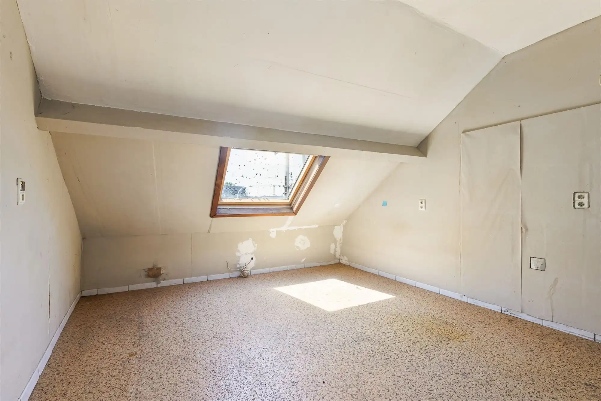 Te renoveren woning met veel potentieel te Mechelen foto 11