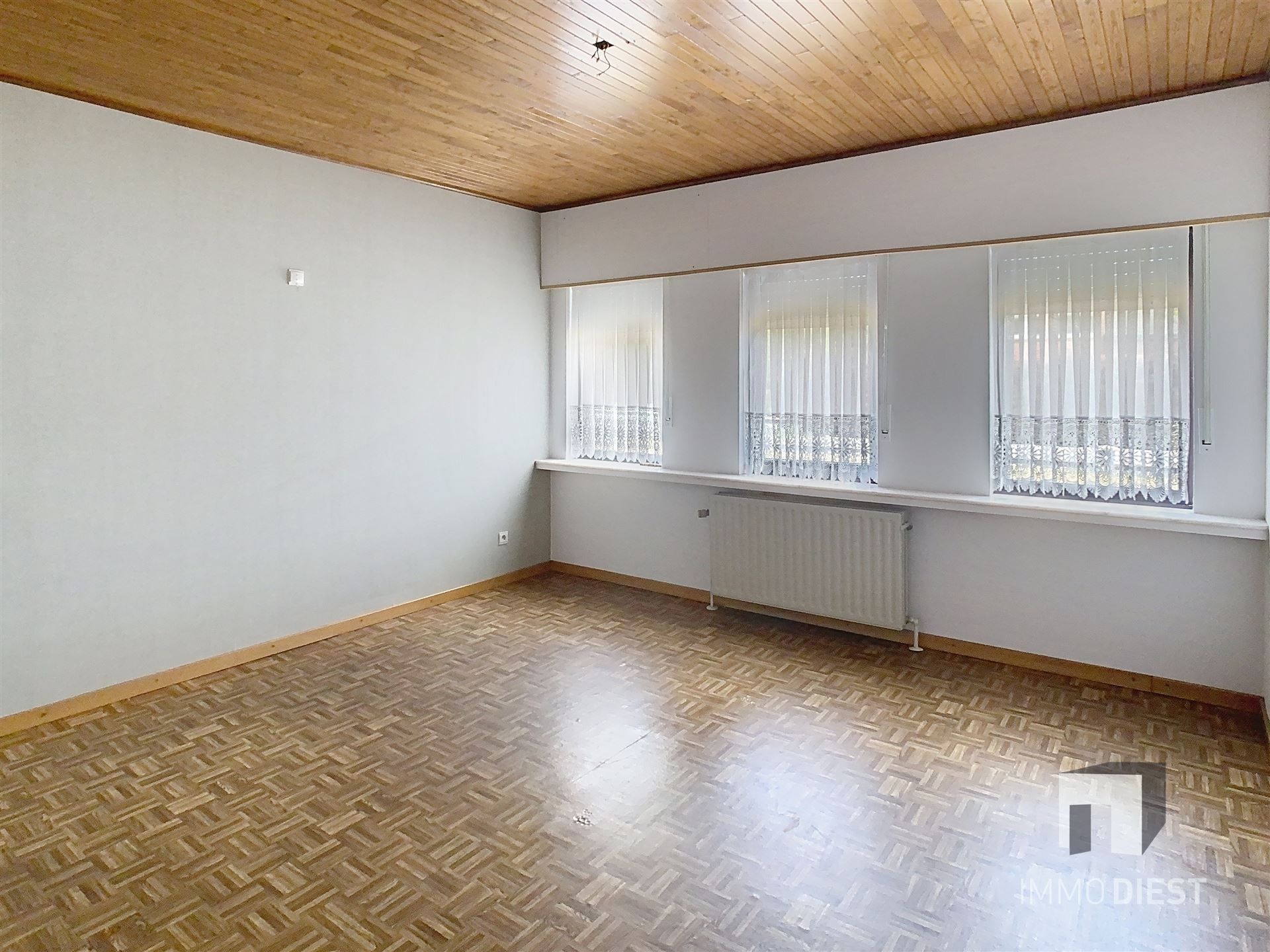 Te renoveren woning op 20,87are &  prachtige groene locatie foto 17