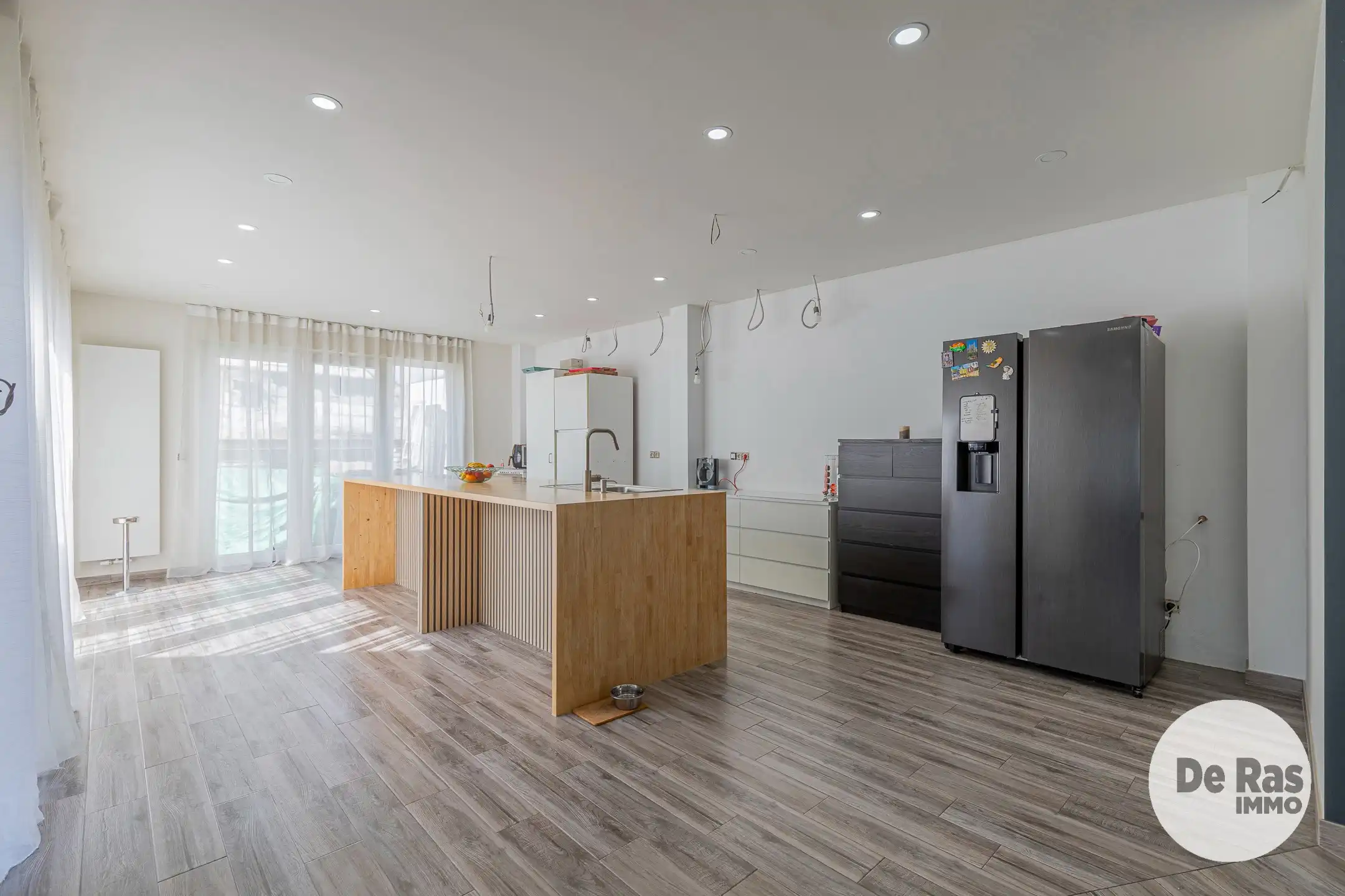 ERPE-MERE Veelzijdige woning met handelsruimte op topligging foto 9