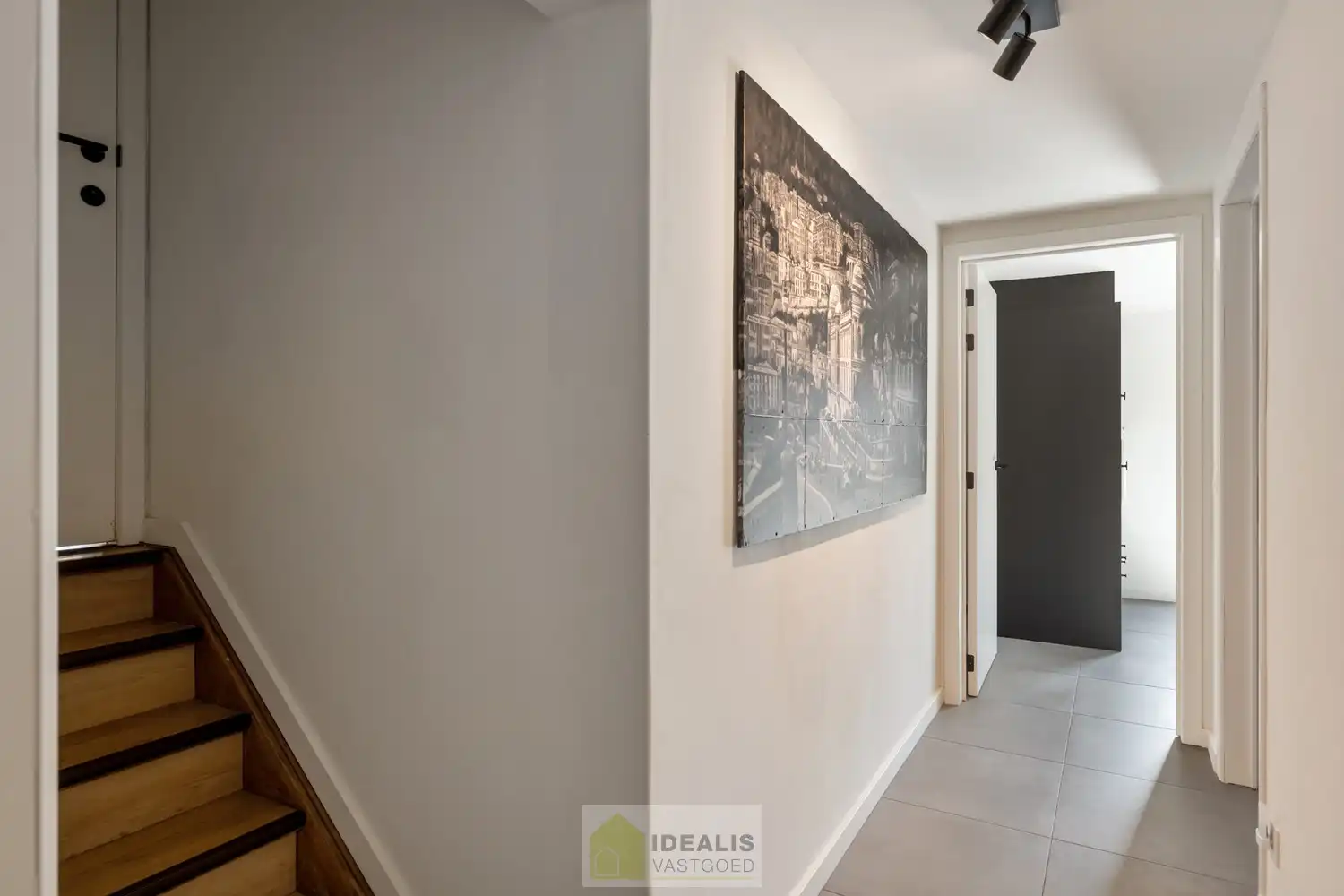 IDEALIS VASTGOED – Een prachtige instapklare woning in het fijne Hamont op een steenworp van de NL-grens! foto 41