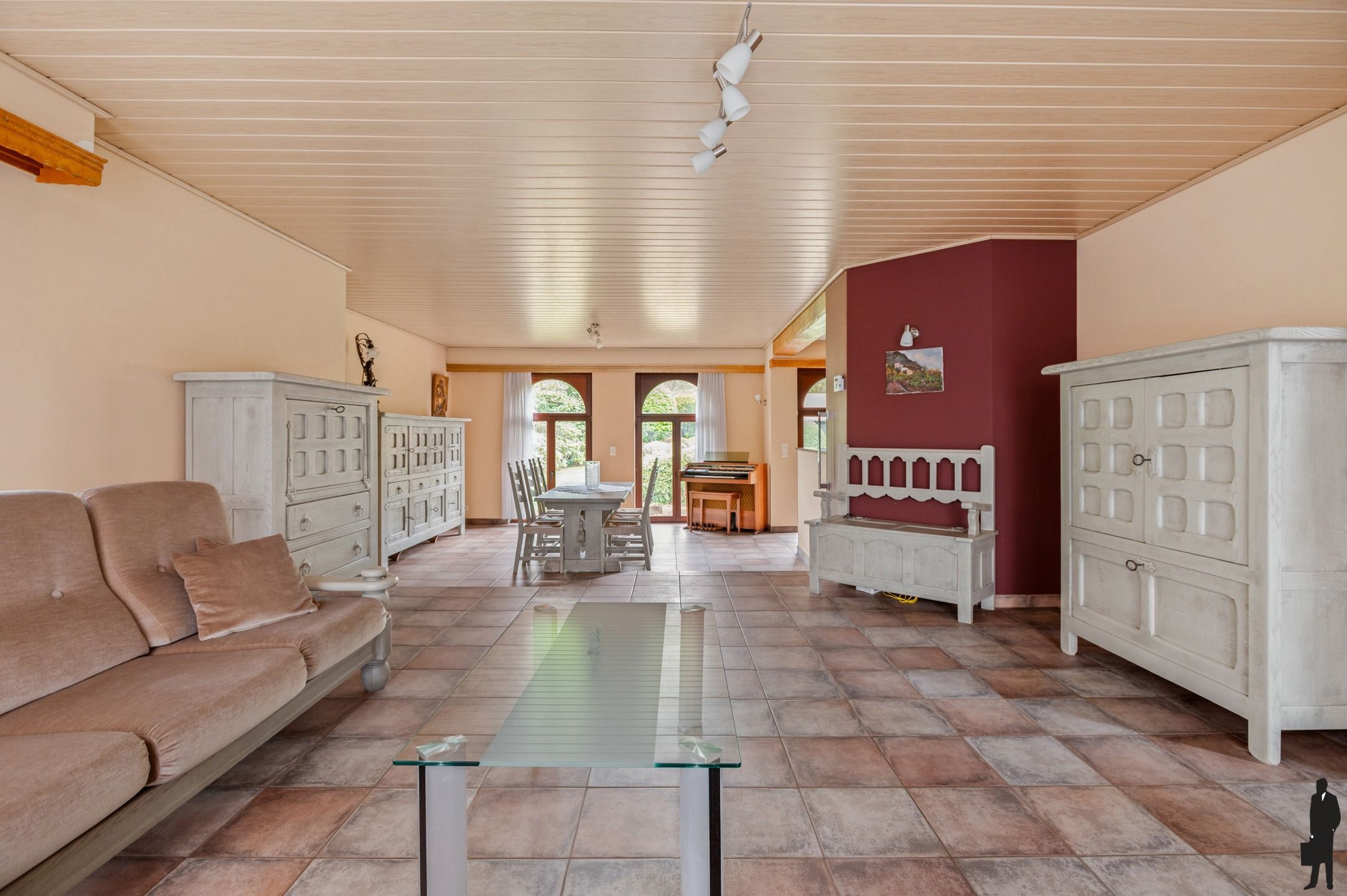 Provençaalse gelijkvloers villa op prachtig perceel van ca. 2.316 m² op de grens met Schilde. foto 3