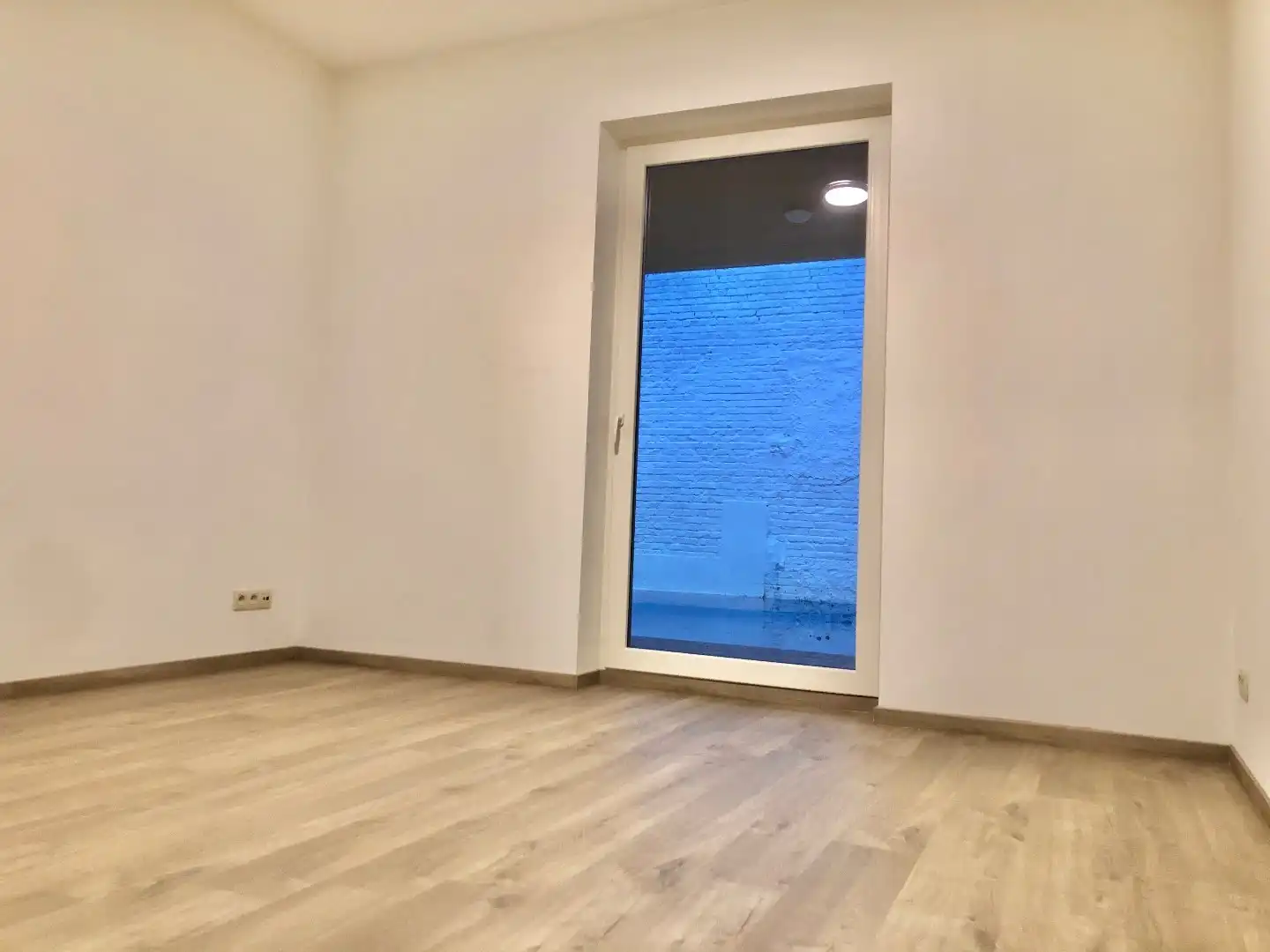 Luxueus en gelijkvloers wonen met drie kamers, groot terras,... foto 13