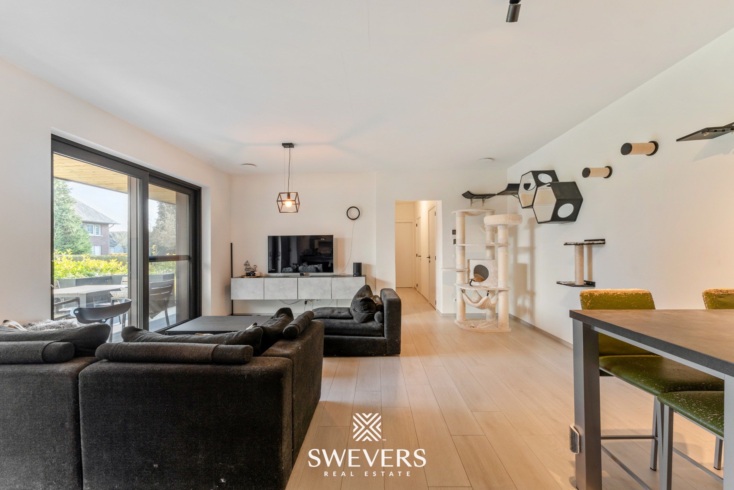 Instapklaar, energiezuinig gelijkvloers appartement (99 m²) met garage en kelders in het pittoreske Bolderberg foto 7