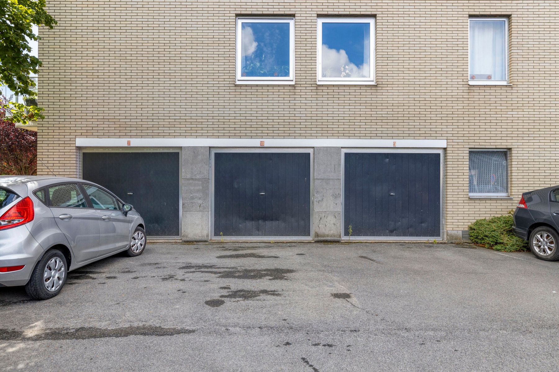 Centraal gelegen gerenoveerd appartement | Station Brugge foto 35