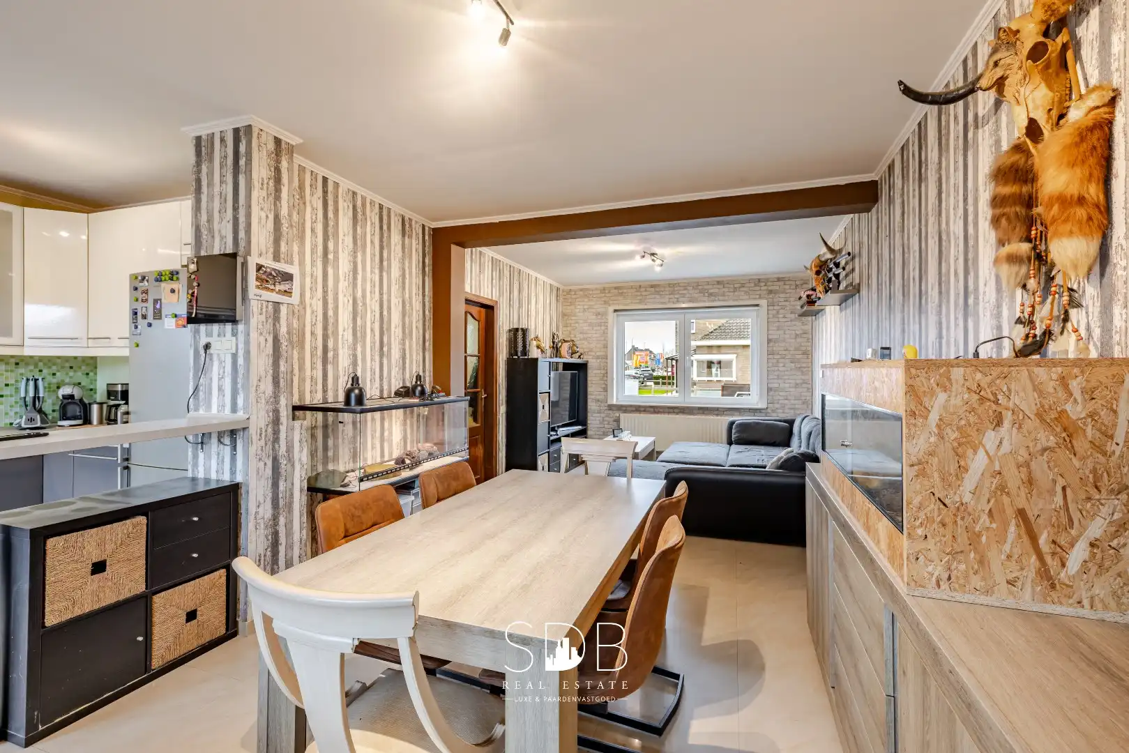 Instapklare half open bebouwing met gezinstuin foto 5