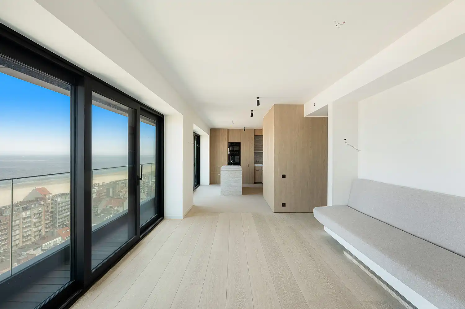 Fenomenaal appartement met panoramisch zicht op de 18de verdieping van Res.Heldentoren foto 7