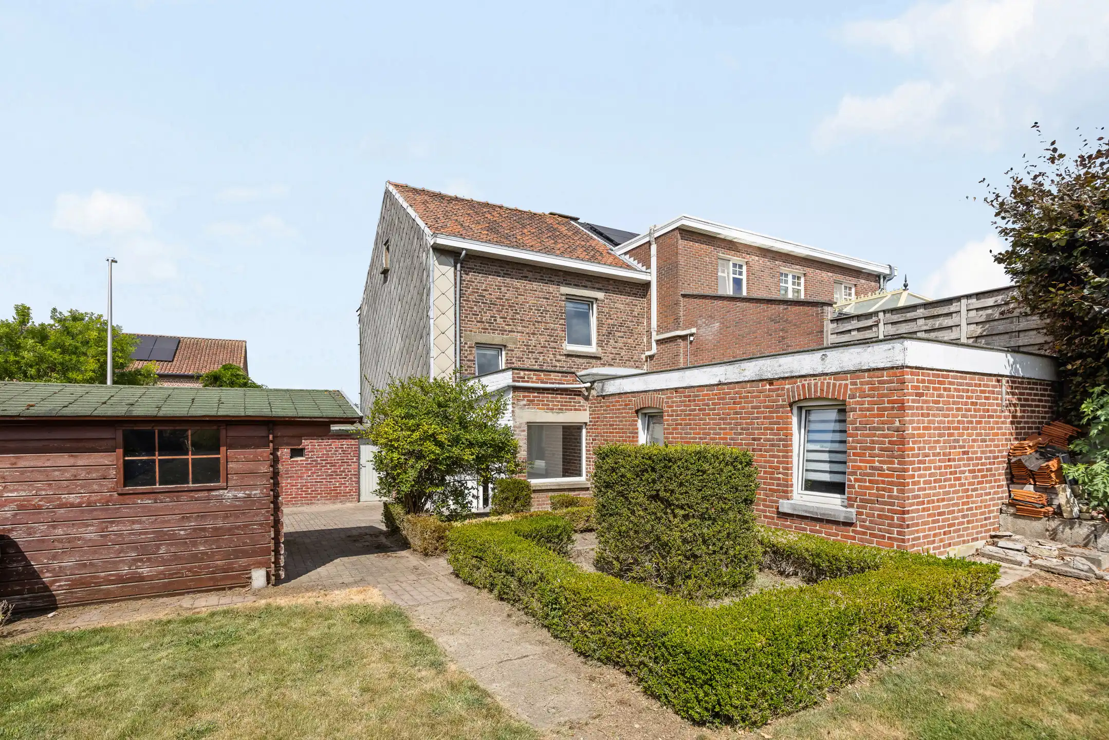 Instapklare gezinswoning met garage te Elst  foto 23
