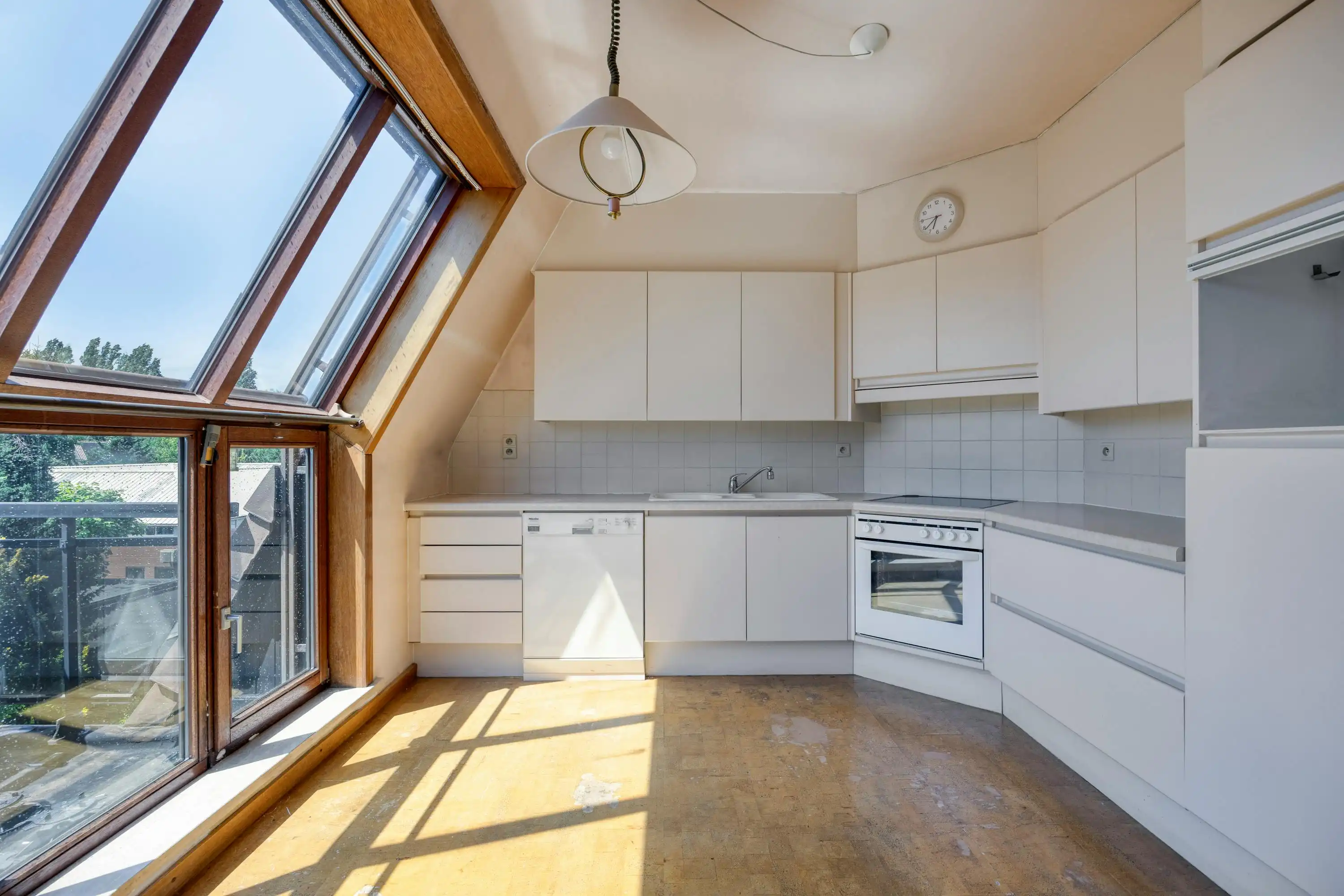 Op te frissen appartement met zonneterrassen in Gentbrugge foto 4