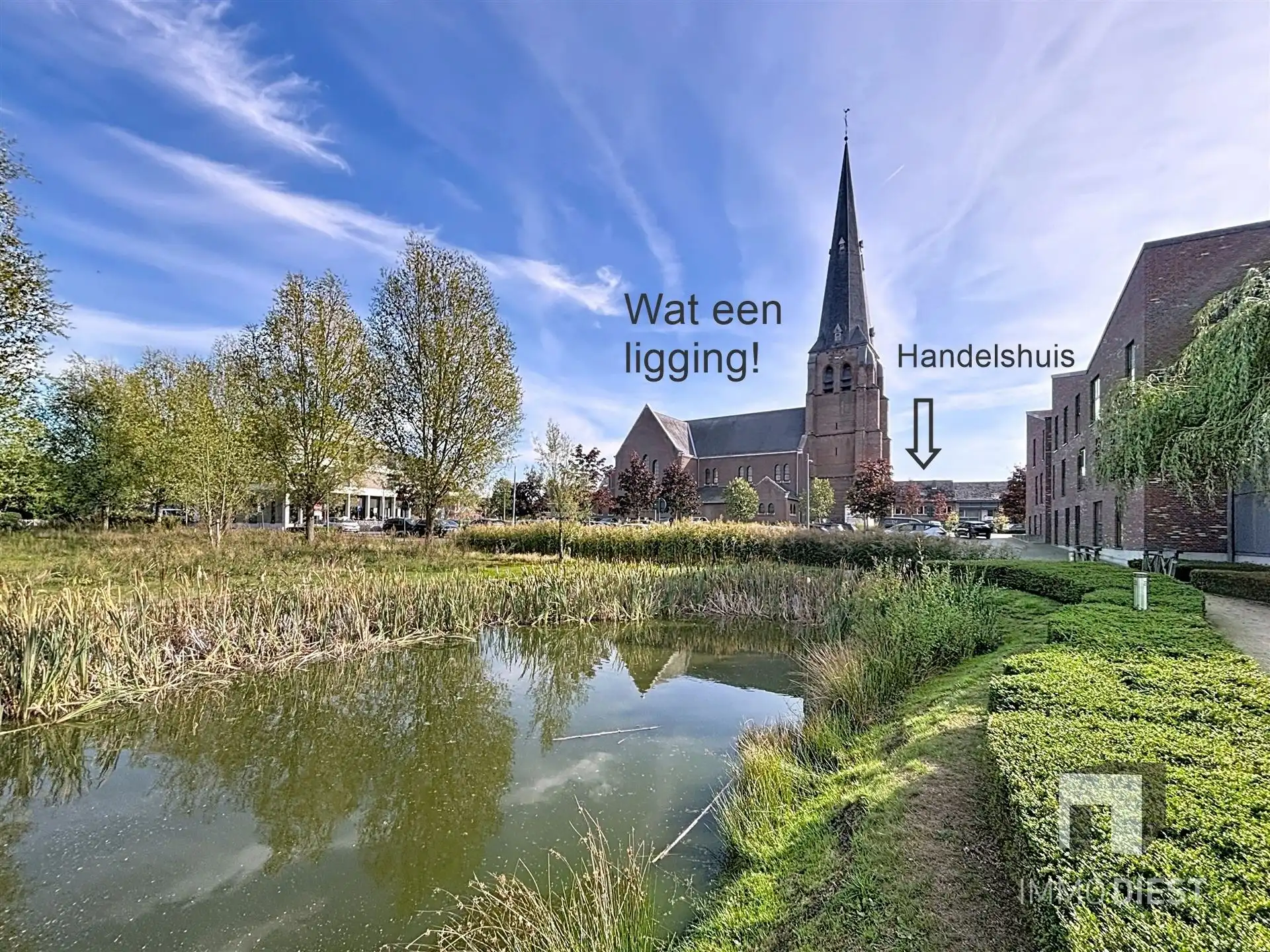 Handelshuis in het centrum van Ham op 5,83are foto 2
