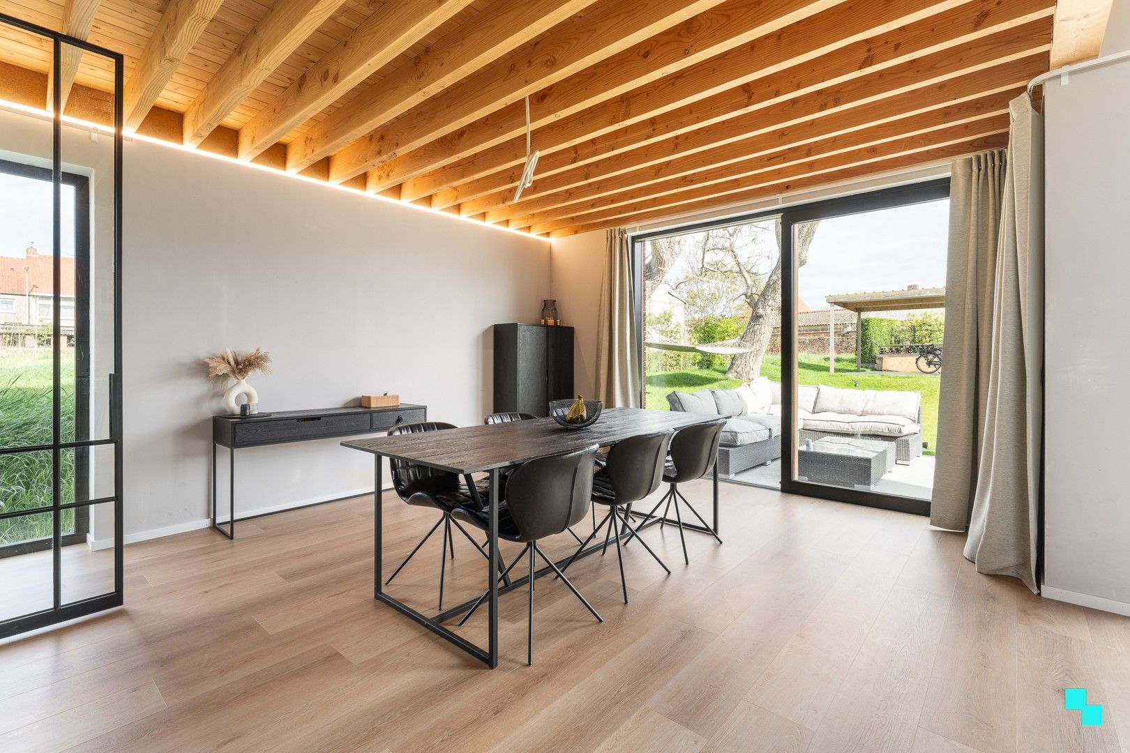 Architecturale (quasi)nieuwbouwwoning op rustige verkaveling te Lendelede foto 4