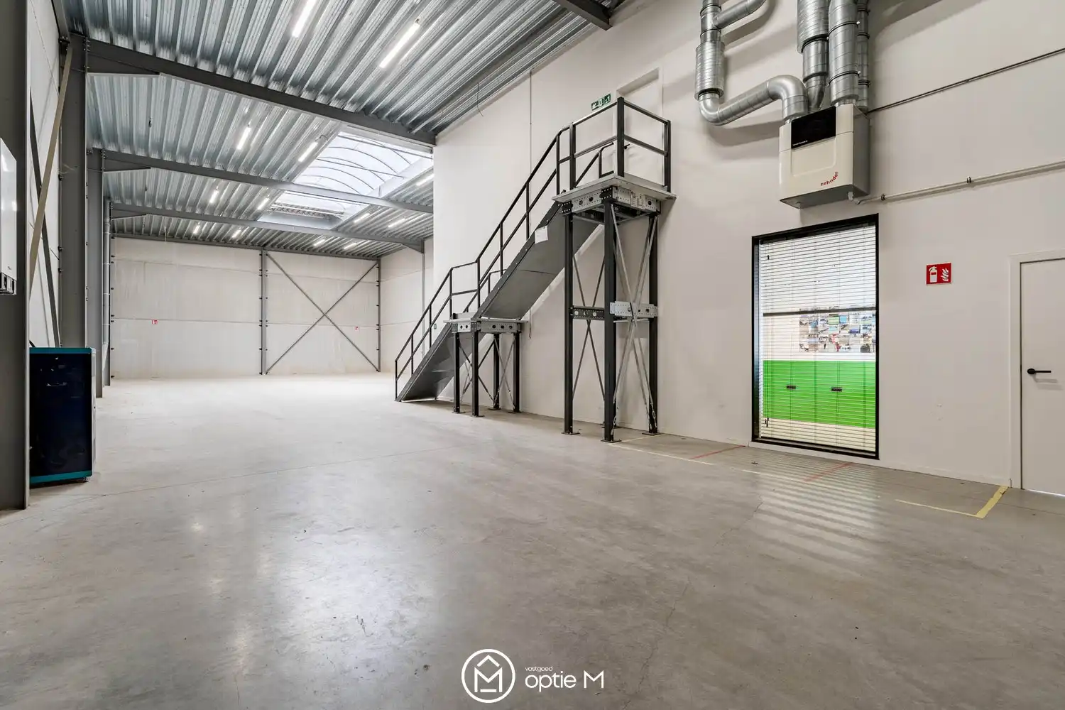 Moderne bedrijfsunit met unieke kantoren in Heusden foto 2
