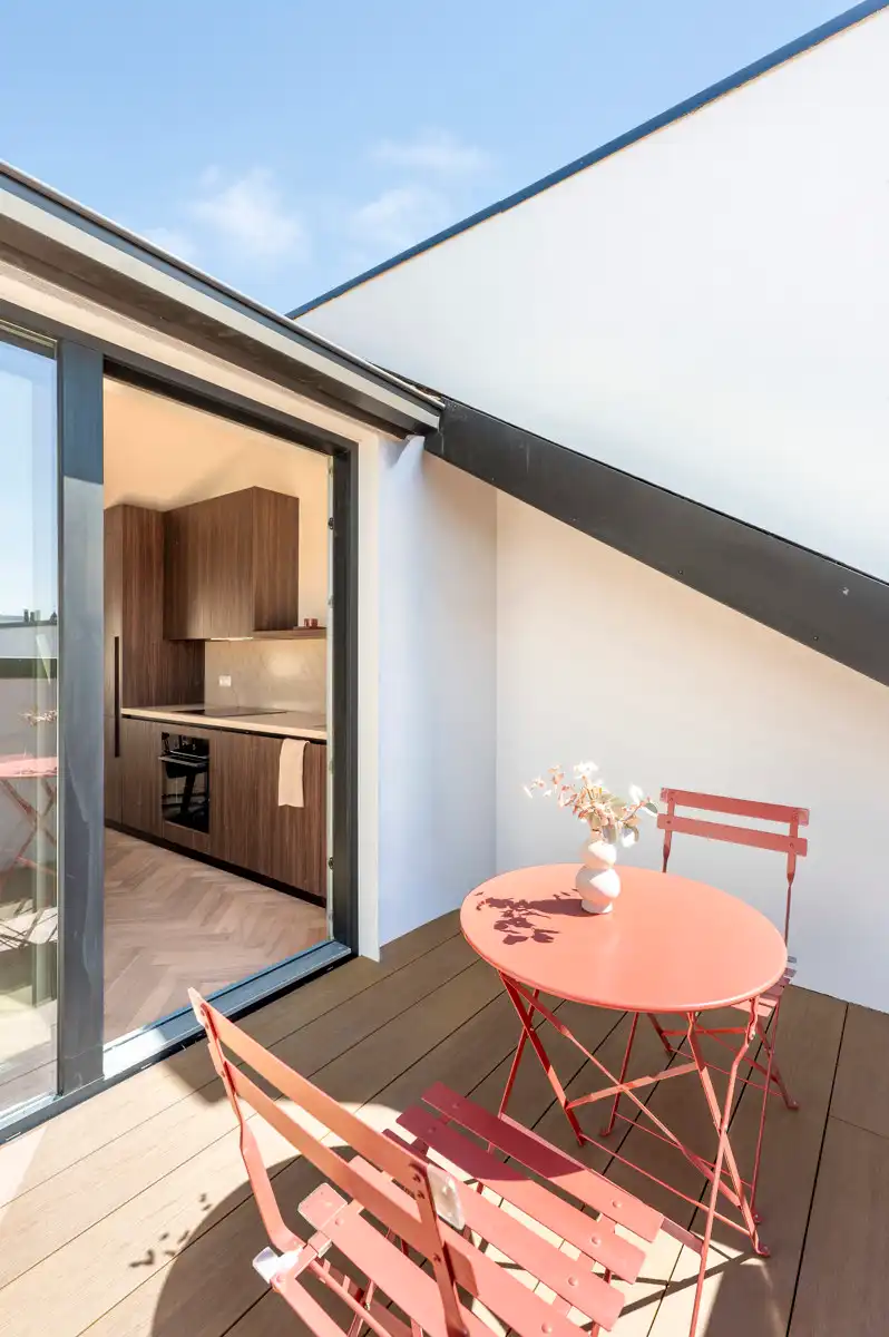 Prachtig gerenoveerd appartement te huur foto 5