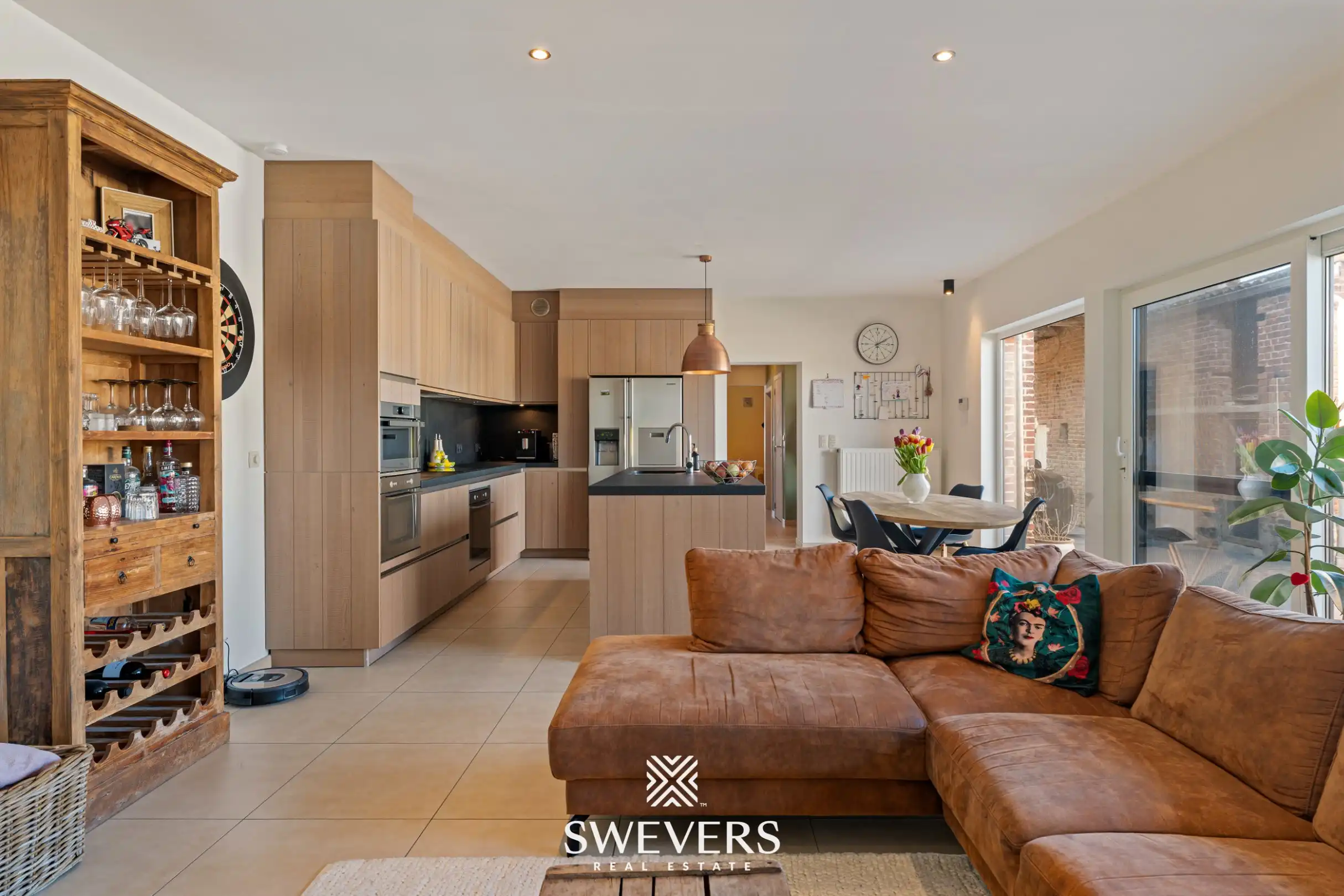 Instapklare open bebouwing met 4 slaapkamers tussen de boomgaarden in Gingelom foto 3