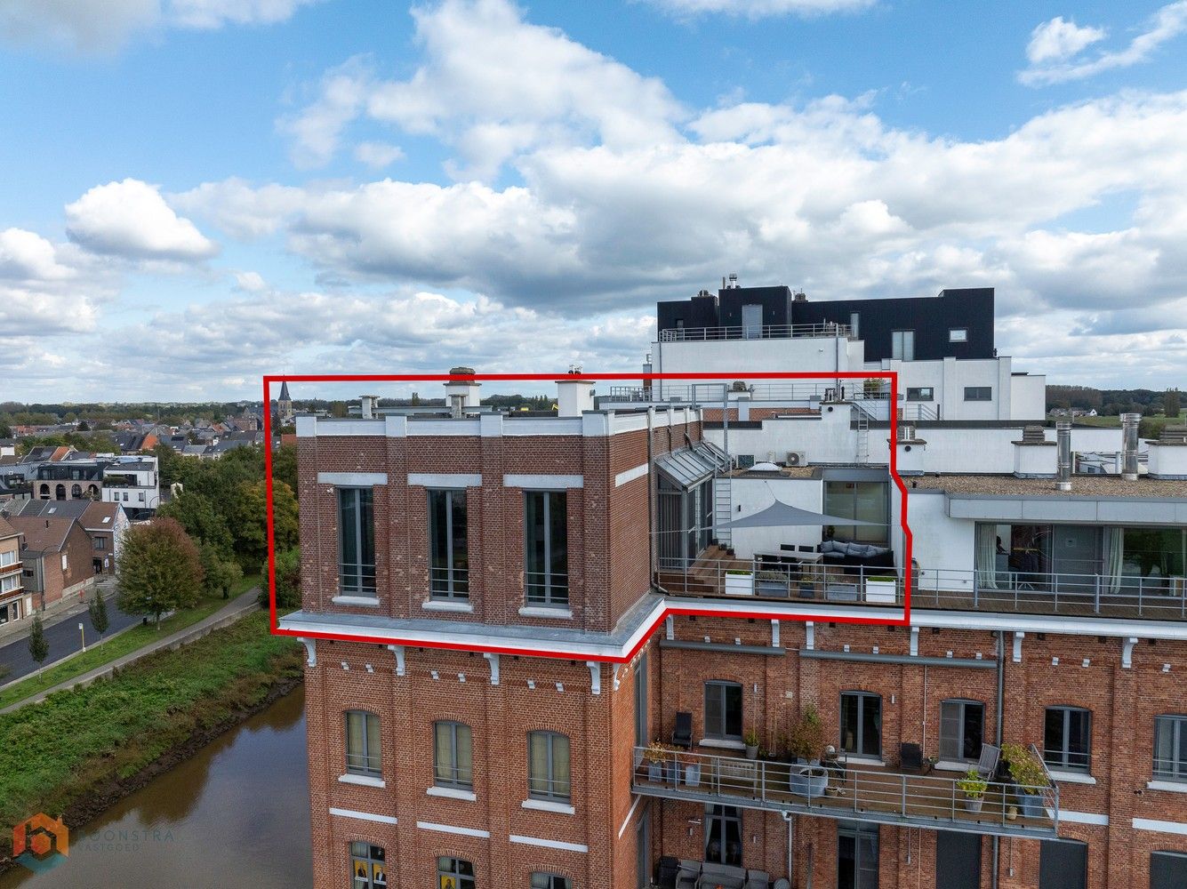 Unieke penthouse met 2 slpkrs aan de vaart te Lier foto 18