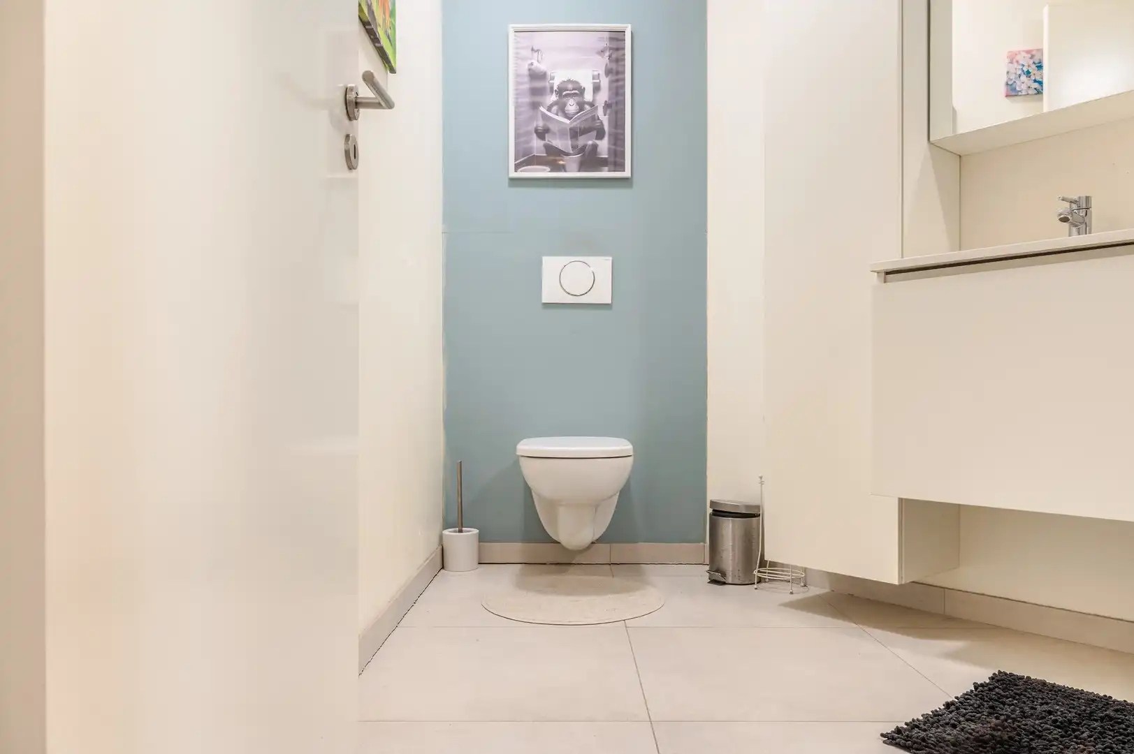 Modern 2 slaapkamer appartement met overdekte autostaanplaats foto 5