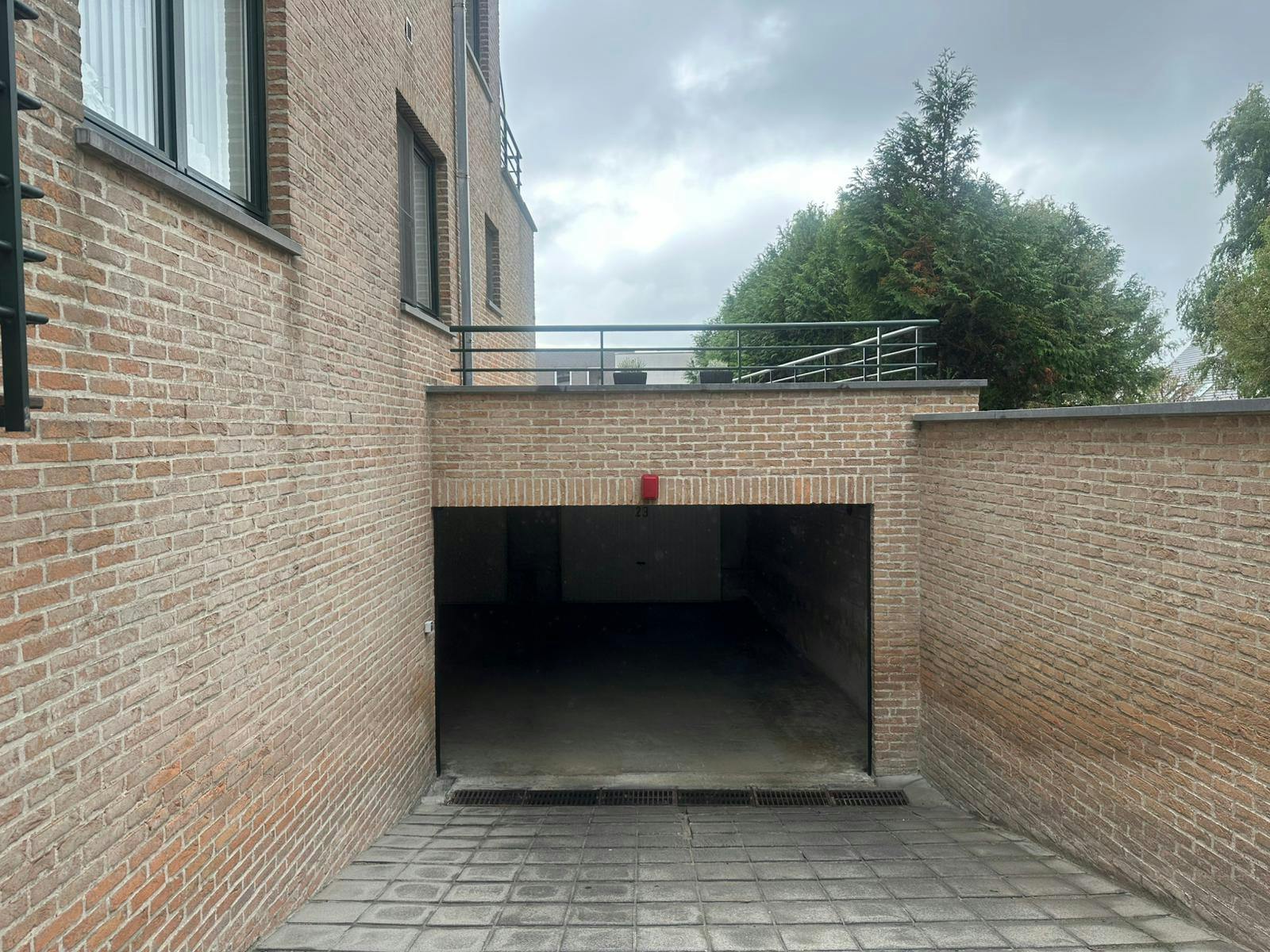 Goedgelegen garagebox te koop te Duinenweg in Middelkerke! foto 4