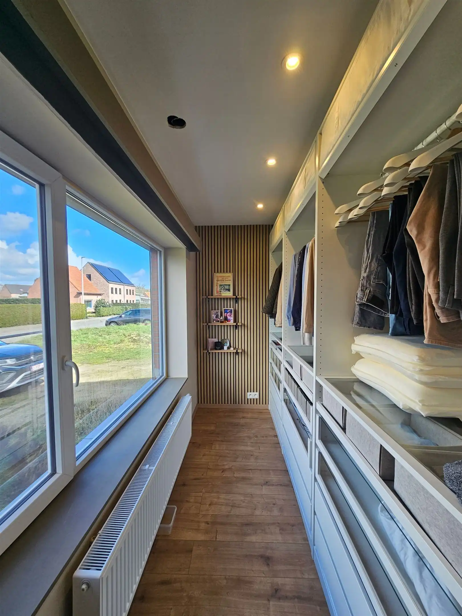 Gerenoveerde woning met 1 slaapkamer, grote tuin en garage foto 5