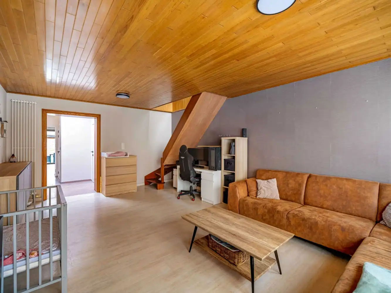 Instapklare woning met 2 slpk., garage en tuin foto 8