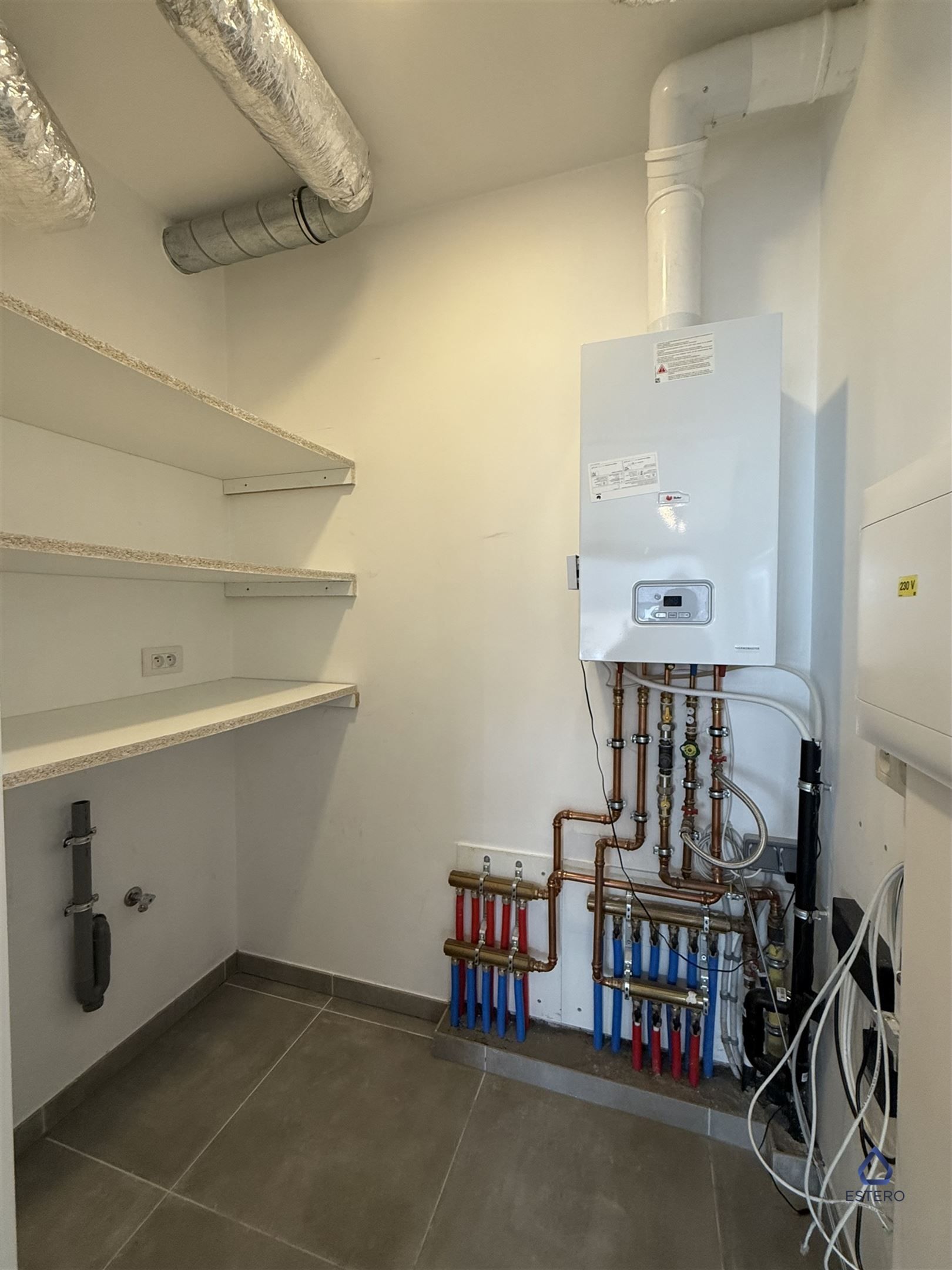 2 slaapkamer appartement op gunstige locatie foto 5