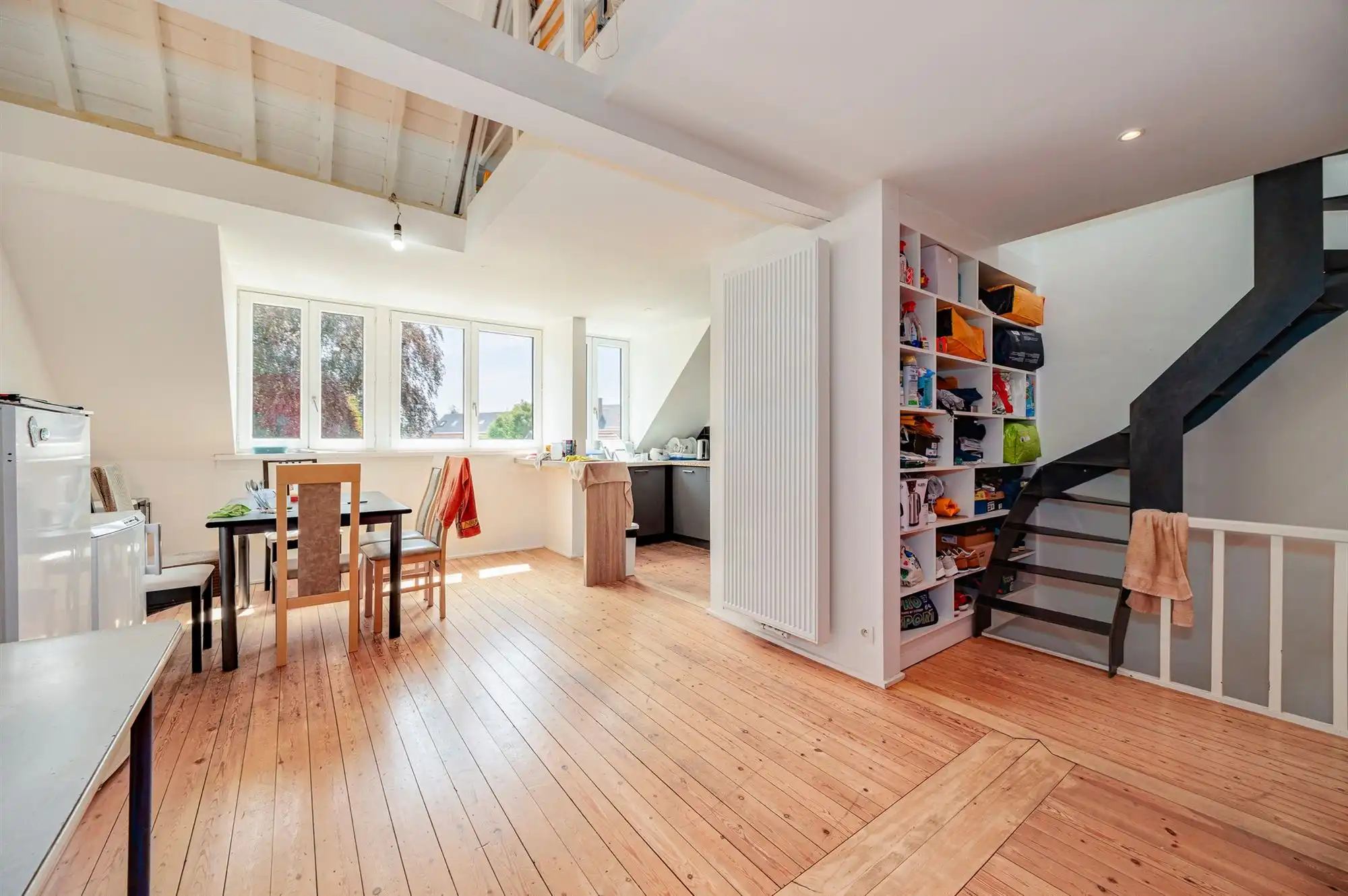 Woning opgedeeld in 2 instaplklare appartementen foto 15