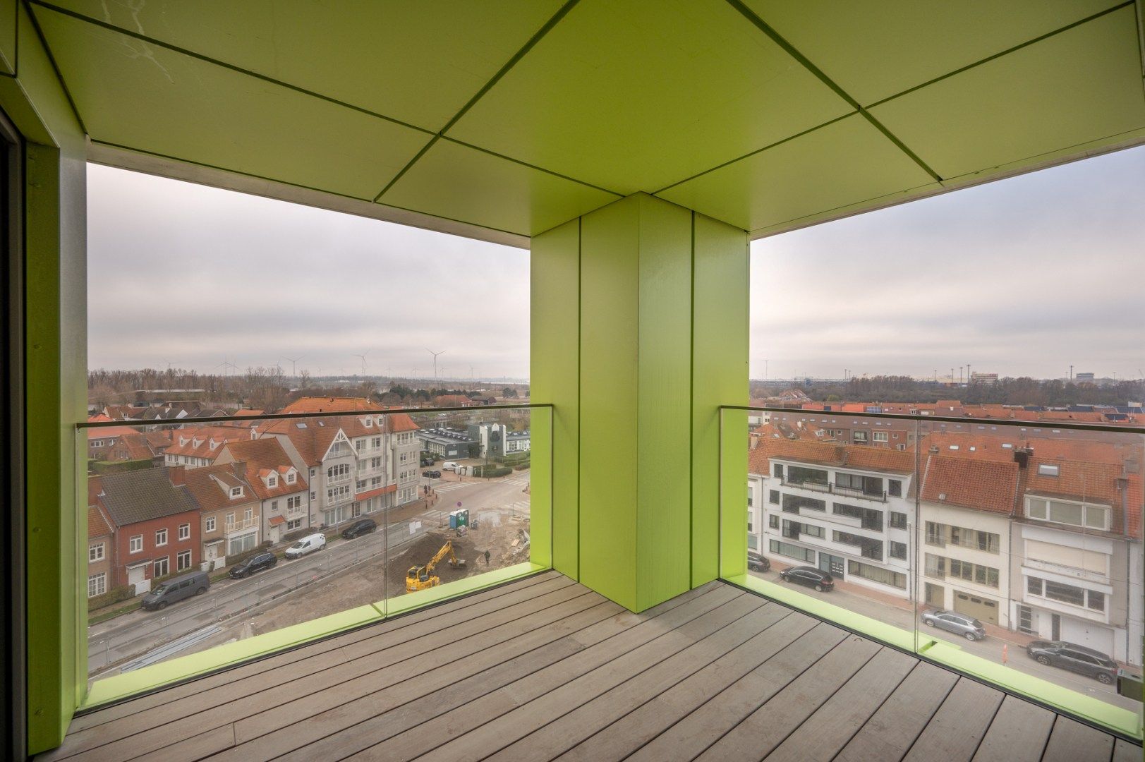 Ruim en lichtrijk appartement met open zicht en zonnig terras, in het centrum van Heist en op enkele passen van de zee foto 4