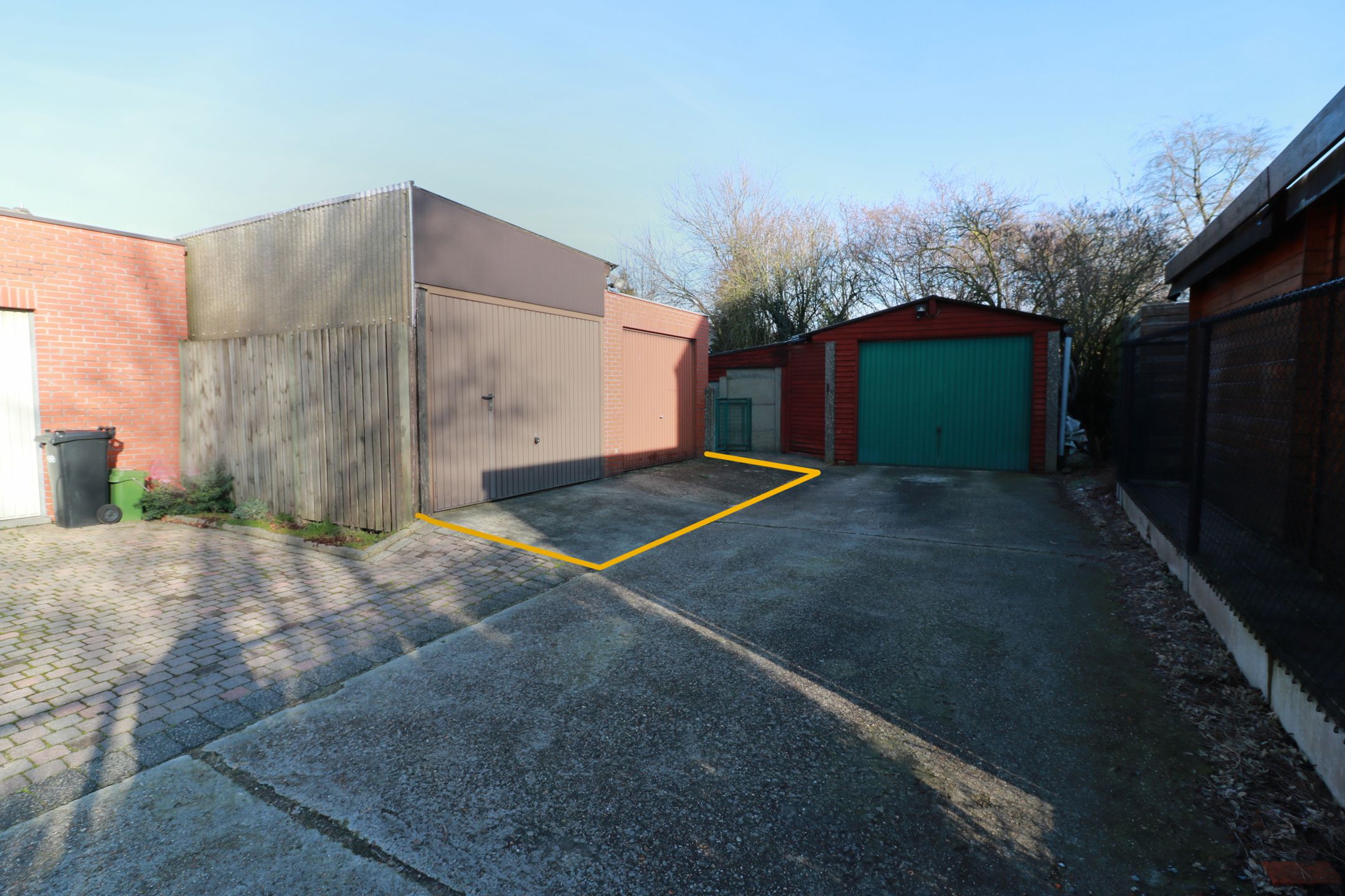 Instapklare rijwoning op uitstekende locatie foto 23