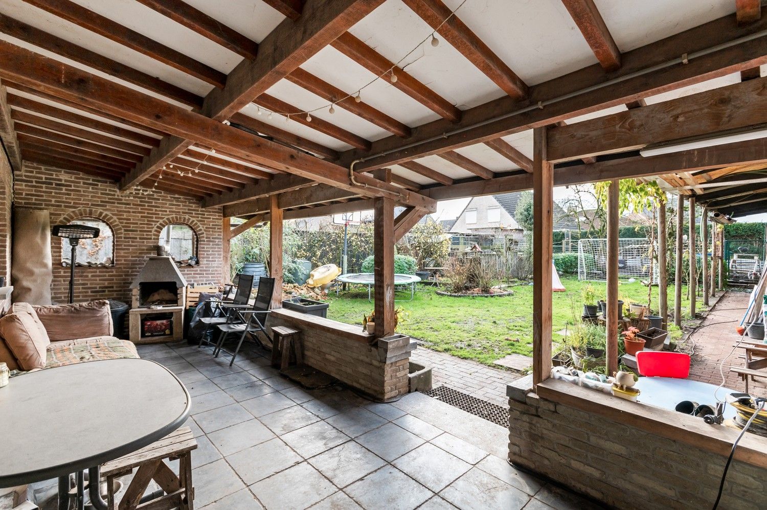 Verder af te werken woning met 4 slaapkamers te Malle! foto 7