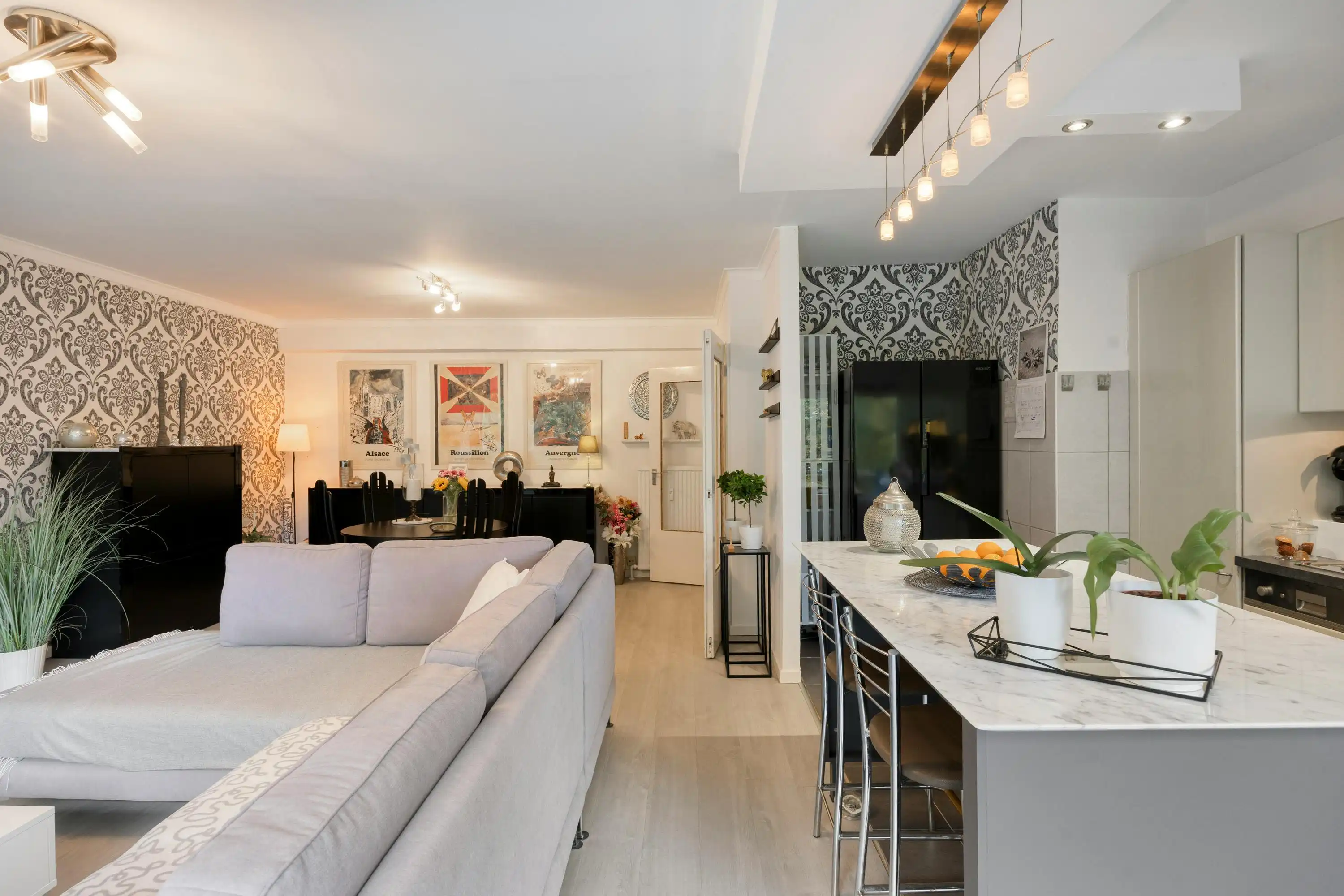 Instapklaar 2-slaapkamerappartement met twee terrassen foto 4