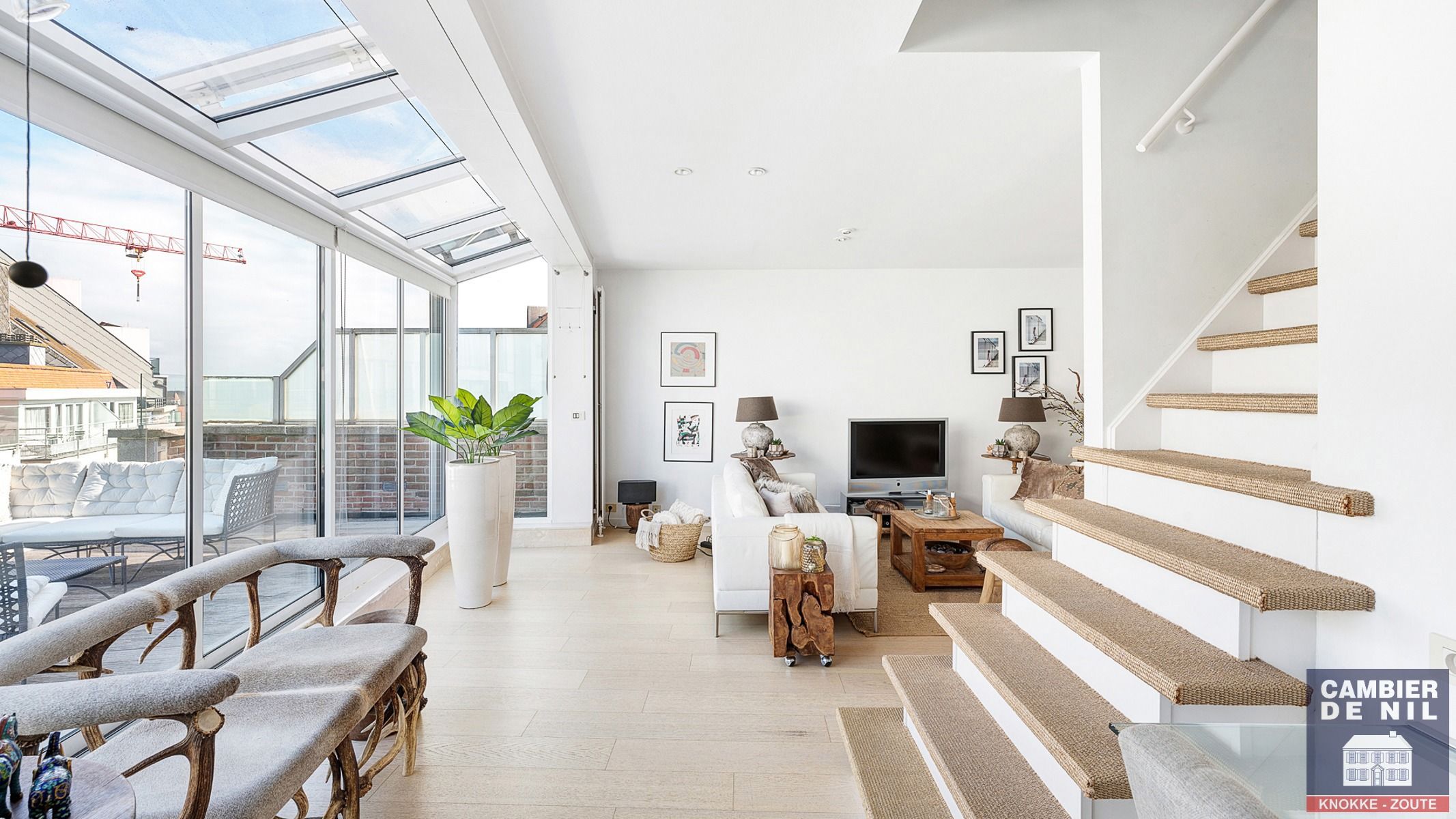 Schitterend duplex appartement met terras voor-en achteraan in hartje Zoute foto 10