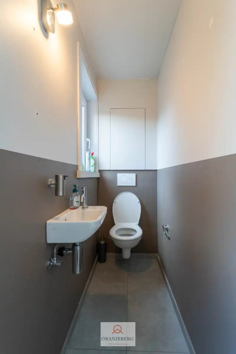 Compact handelspand met buitenruimte in centrum Drongen TE HUUR foto 11