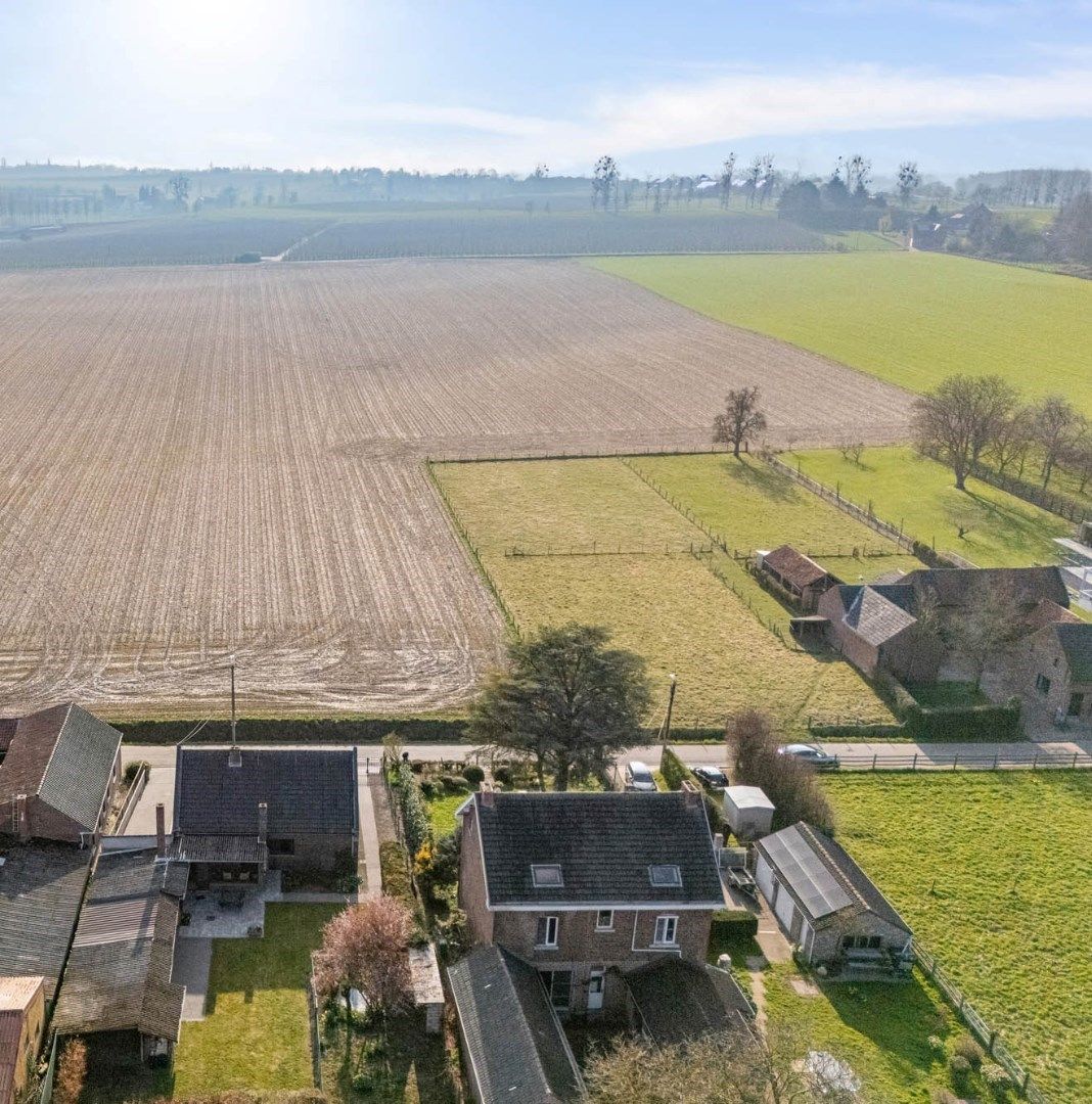 Authentieke vrijstaande karakterwoning met sierlijke uitstraling op 8a 01ca in het mooie landelijke Borgloon foto 30