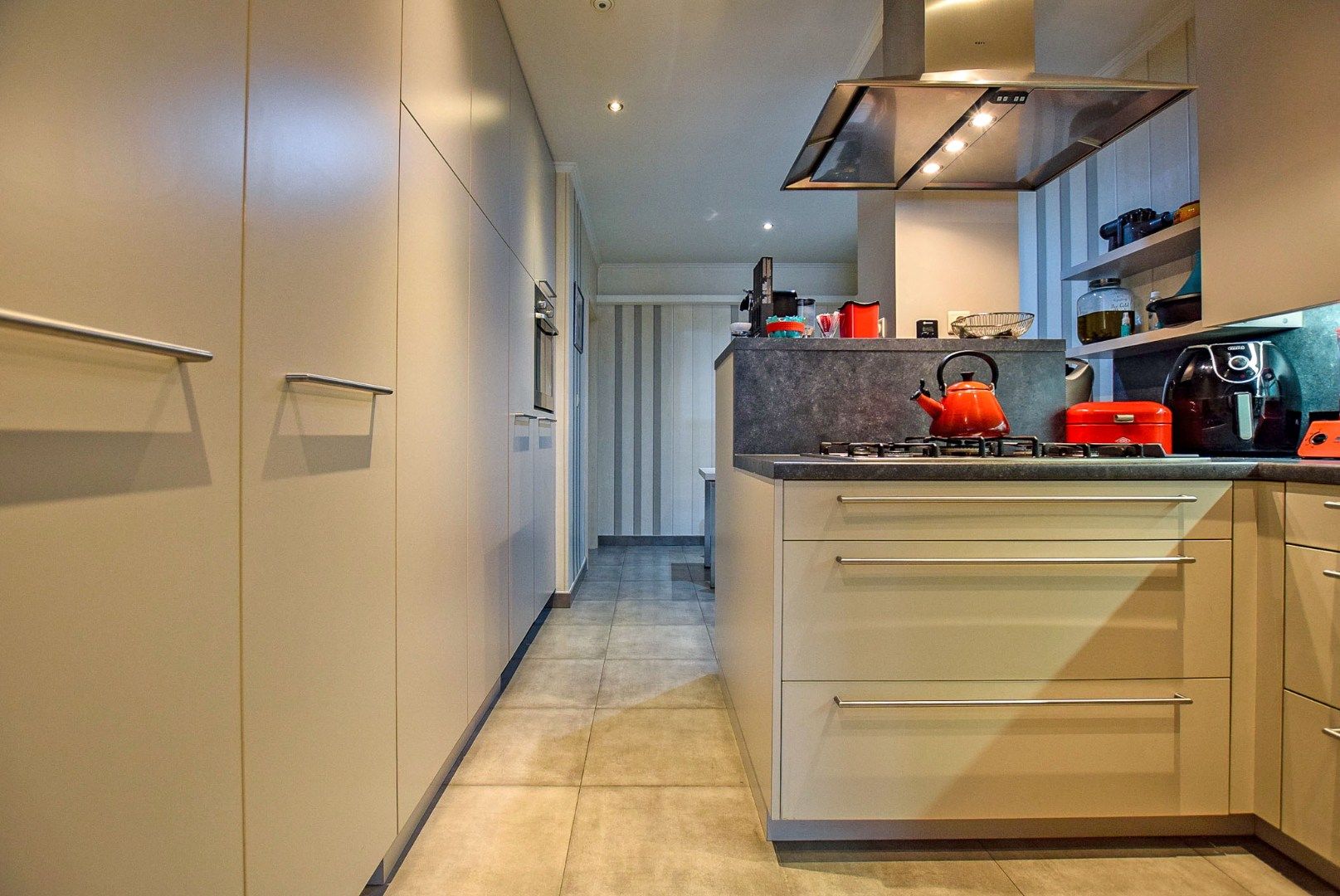 Prachtig onderhouden gelijkvloersappartement (175m²) te Koksijde Sint-Idesbald.  foto 6