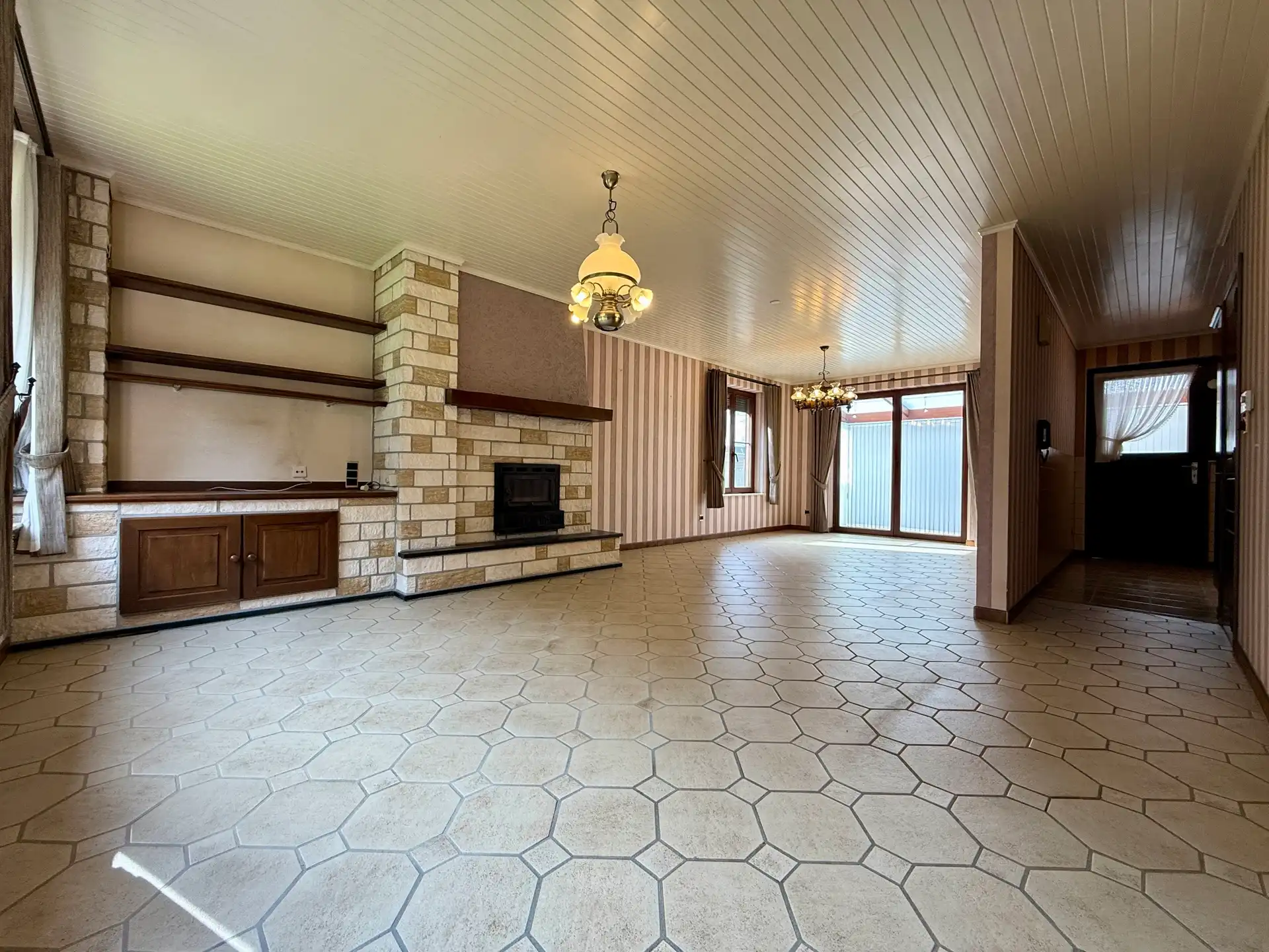 Vrijstaande woning met 4 slaapkamers op perceel van 6a72 foto 6