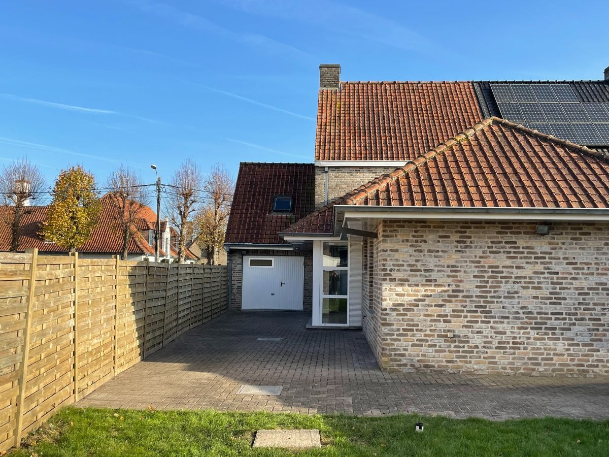 4-slpk WONING + garage & tuin foto 25