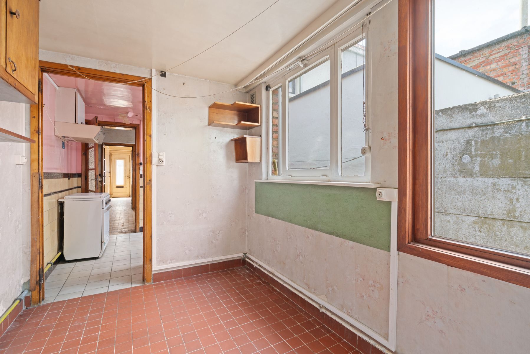 Te renoveren woning met tuin in Gentbrugge foto 9