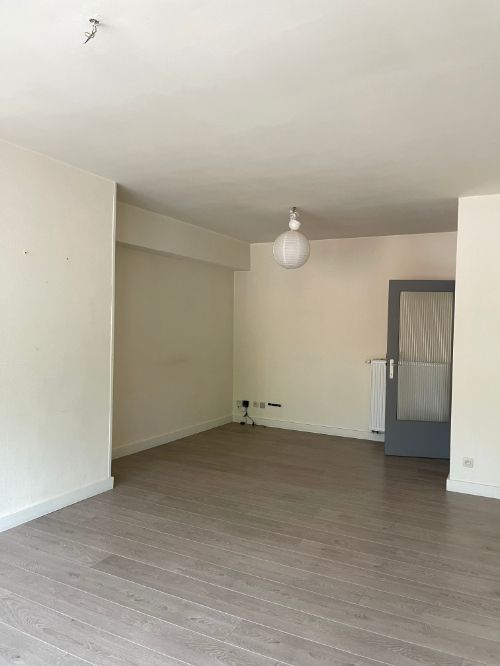 TE HUUR: Appartement met 2 slaapkamers - Nieuwewandeling 14, Gent (3de verdieping) foto {{pictureIndex}}