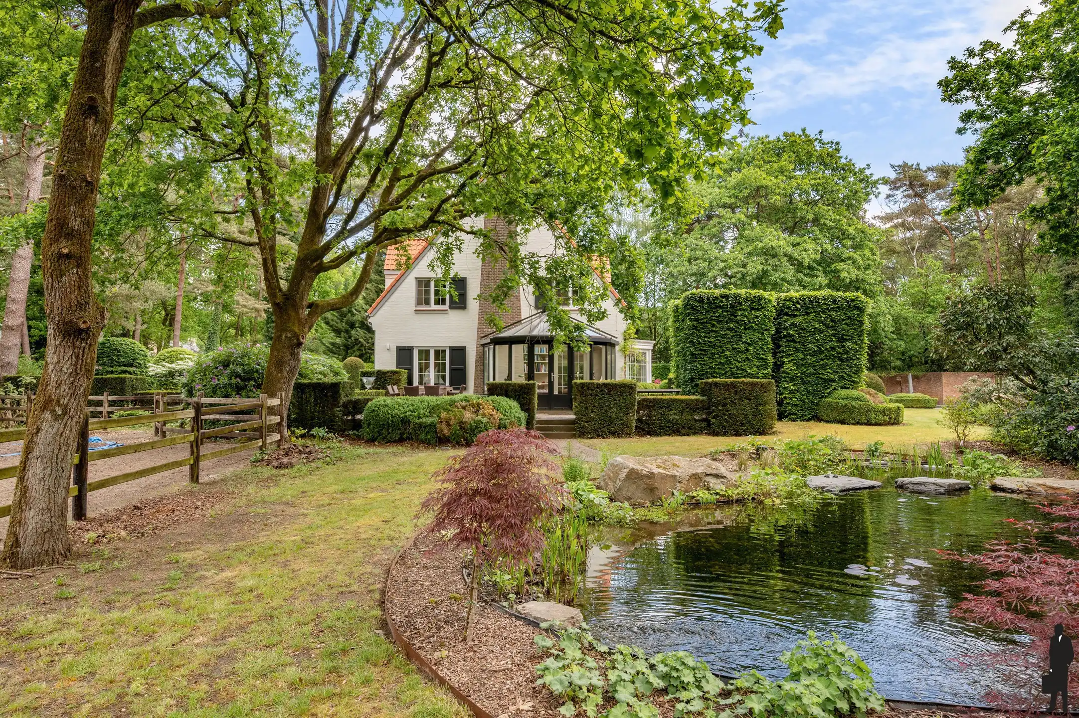 Topgelegen villa met zwembad en paddock!  foto 48