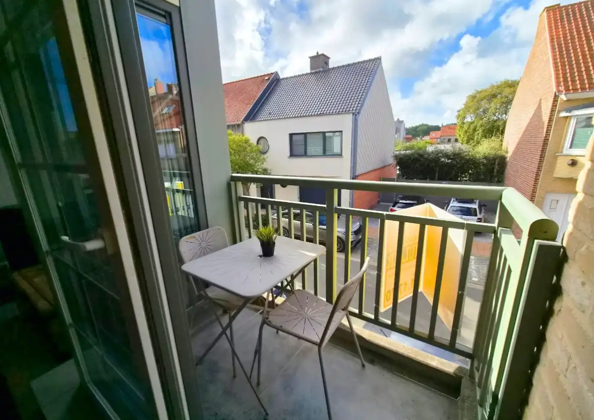 RECENT APPARTEMENT TE KOOP TE DE PANNE foto 2