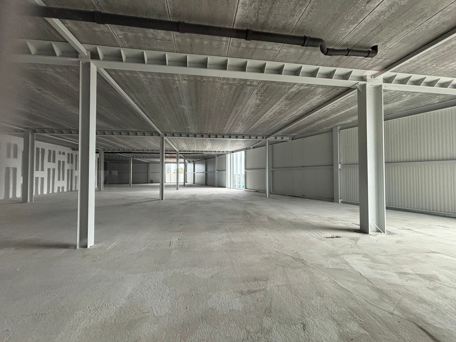 950 m² casco handelspand naast Action en Jumbo Tienen foto 6