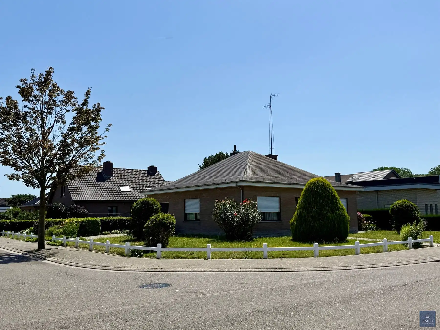 TE RENOVEREN BUNGALOW MET 2 SLPKS EN GARAGE foto 6