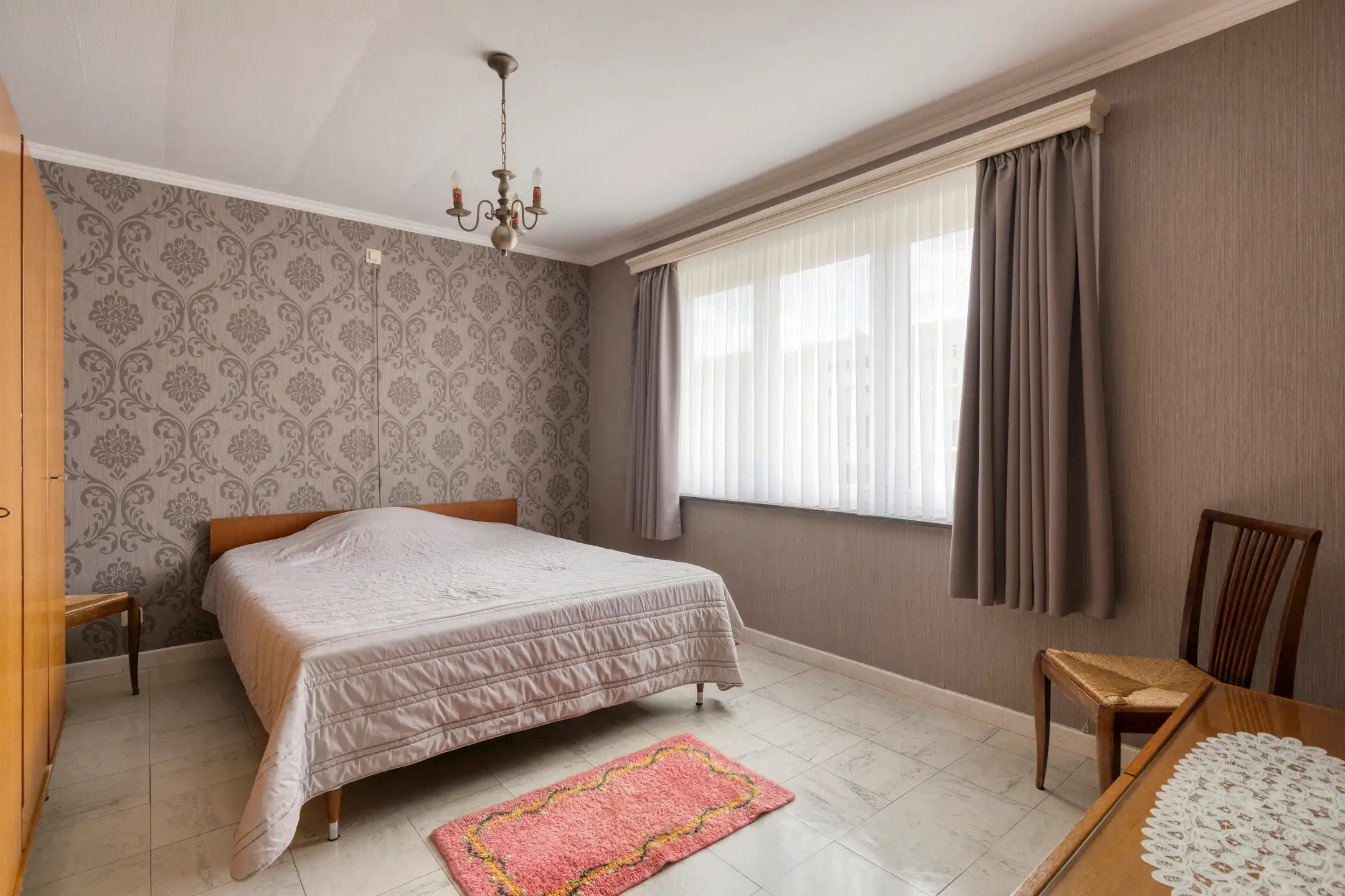 Ruime 3-gevelwoning met 4 slaapkamers en tuin te koop foto 11