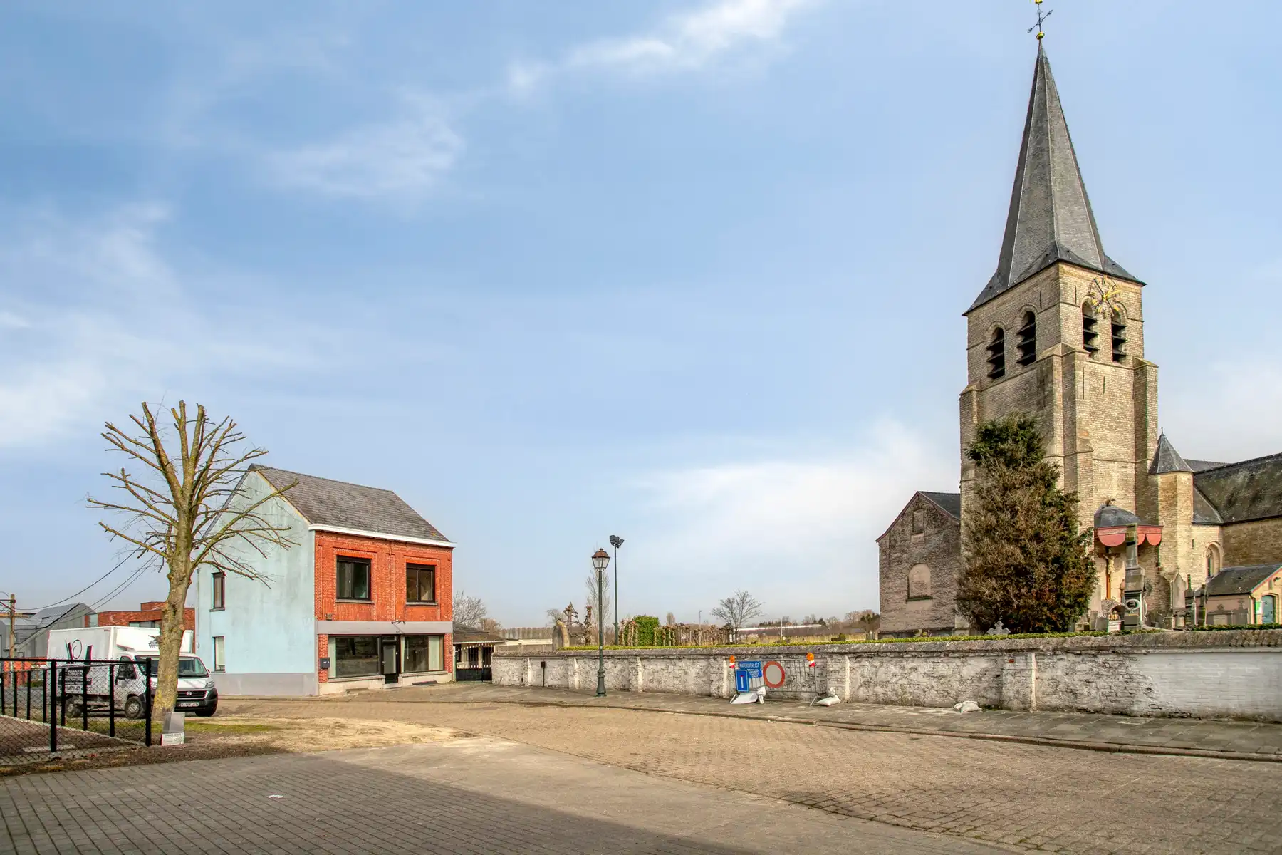 Handelspand / woning in het centrum van Schellebelle foto 2