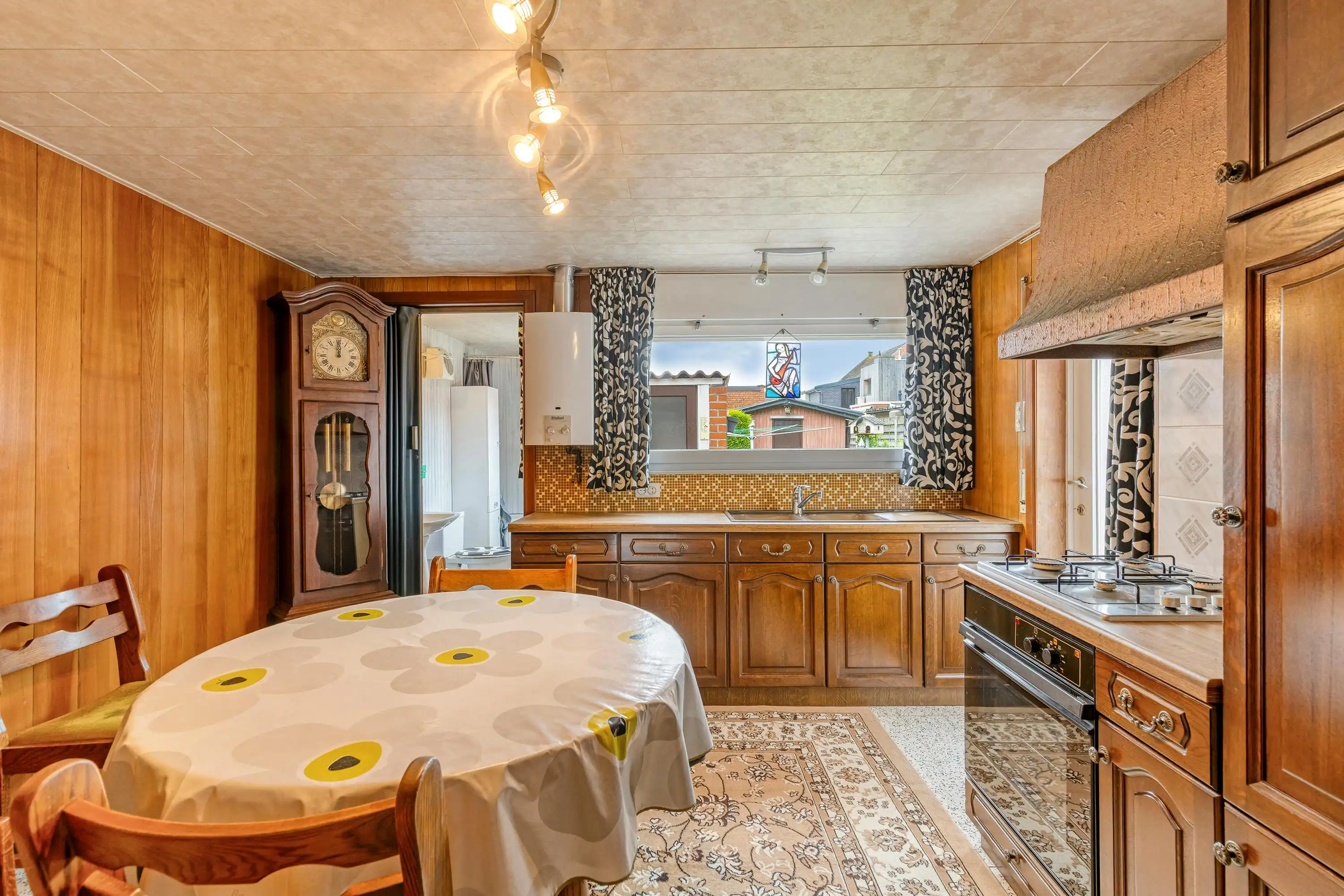 Huis te koop met 3 slaapkamers, garage en tuin in Ieper  foto 9