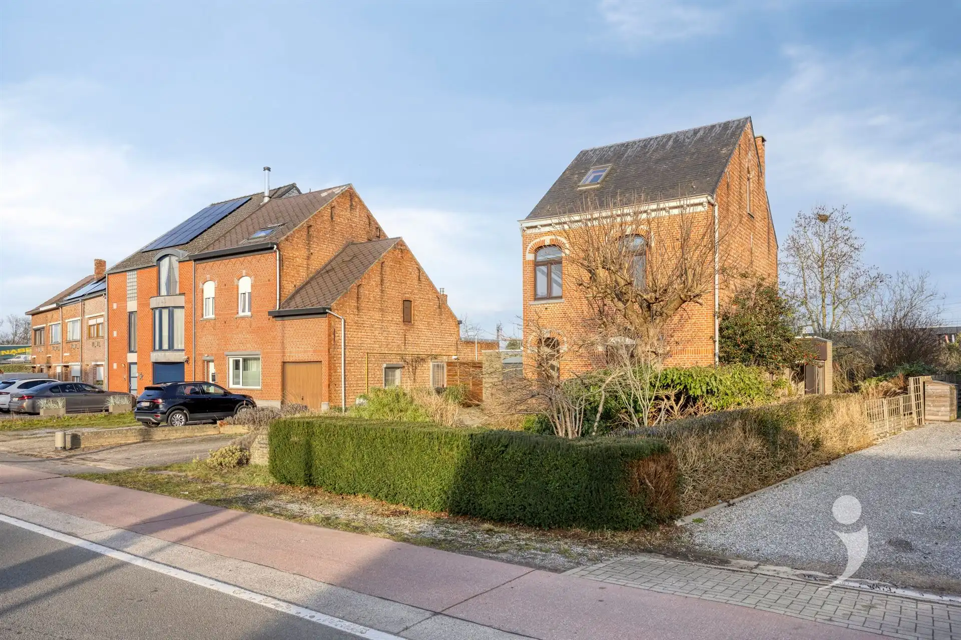 Karaktervolle architectenwoning met zonnige tuin van 10 are foto 3