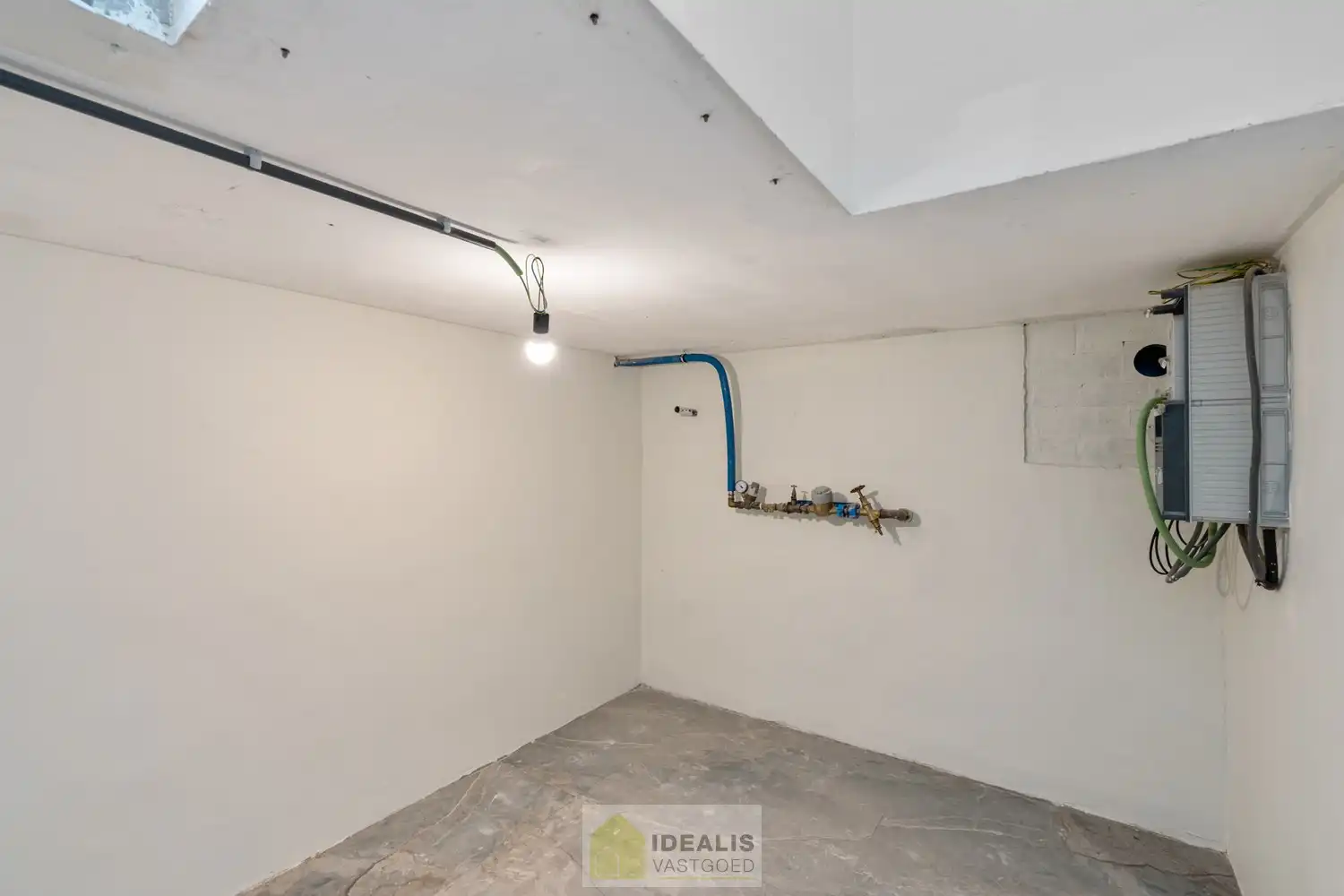 Schitterend volledig vernieuwde woning met 3 ruime slaapkamers foto 33