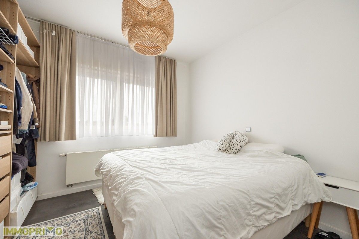 Ruim appartement met 3 slaapkamers op de 2e verdieping en ruim terras van 12 m2 foto 9