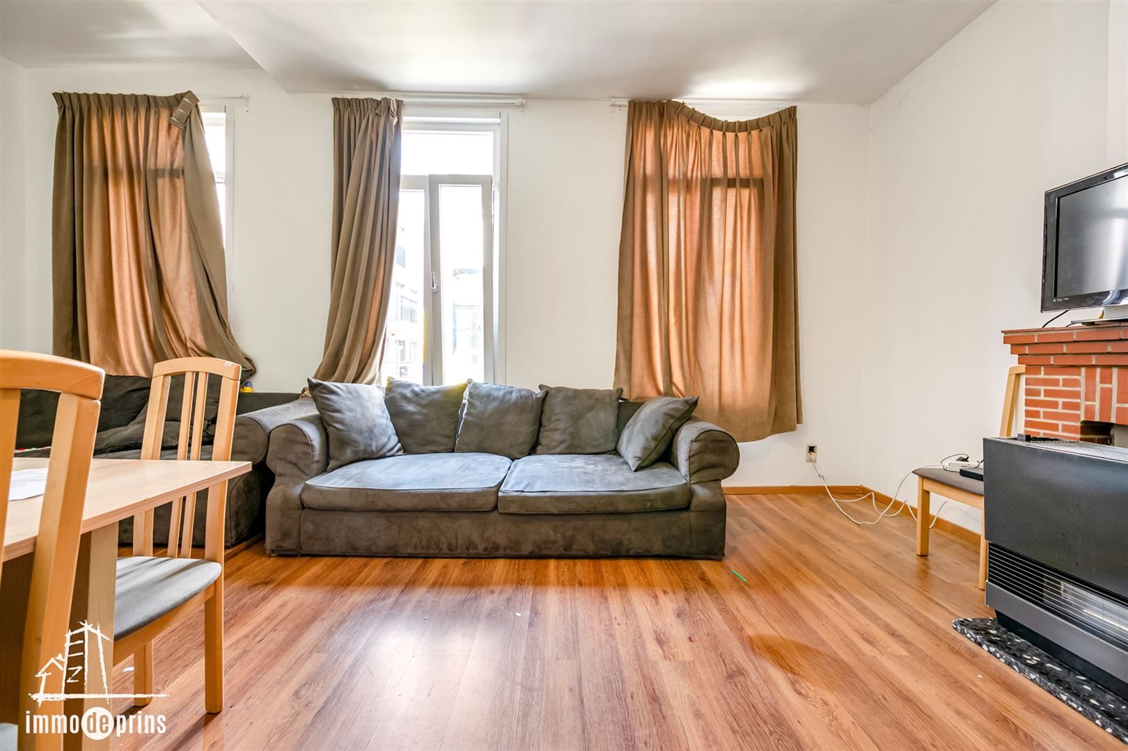Opbrengsteigendom winkel met woonst +aanpalende woning foto 8