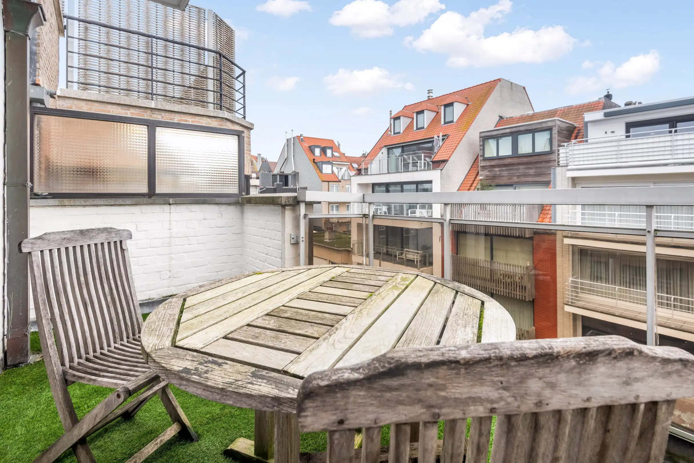 Penthouse rustig gelegen vlakbij de Dumortierlaan en de Zoutelaan.  foto 15